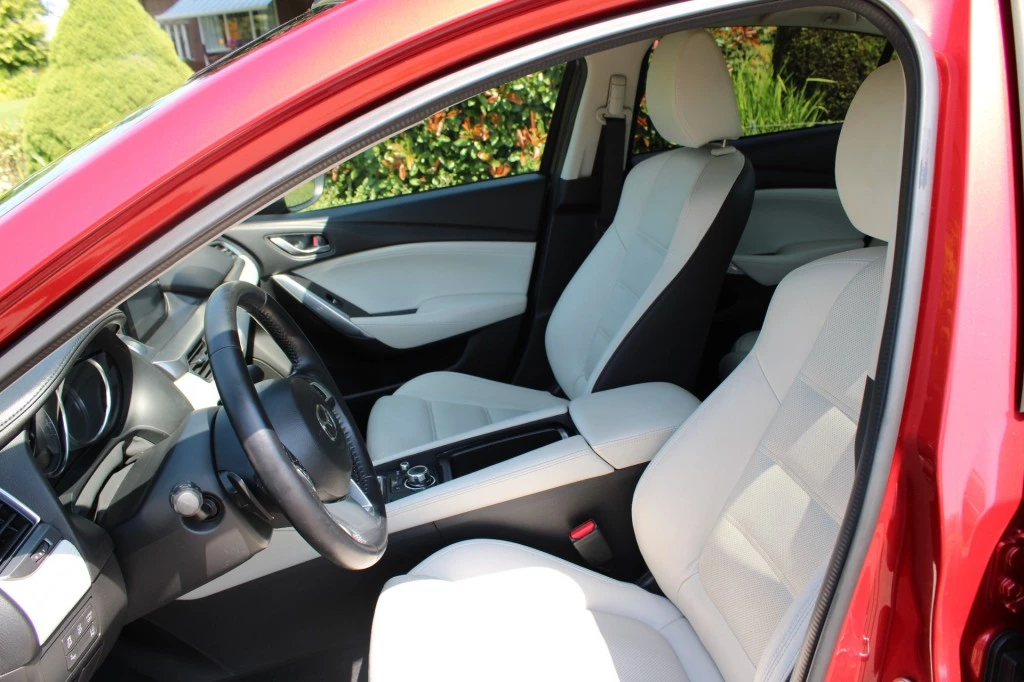 Hoofdafbeelding Mazda 6