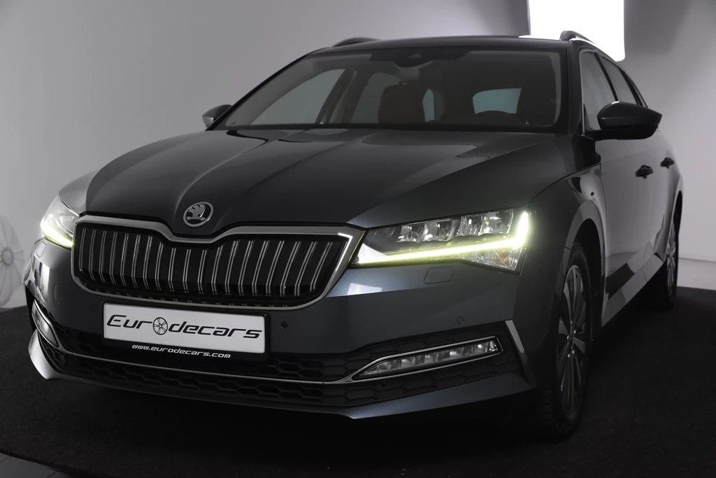 Hoofdafbeelding Škoda Superb