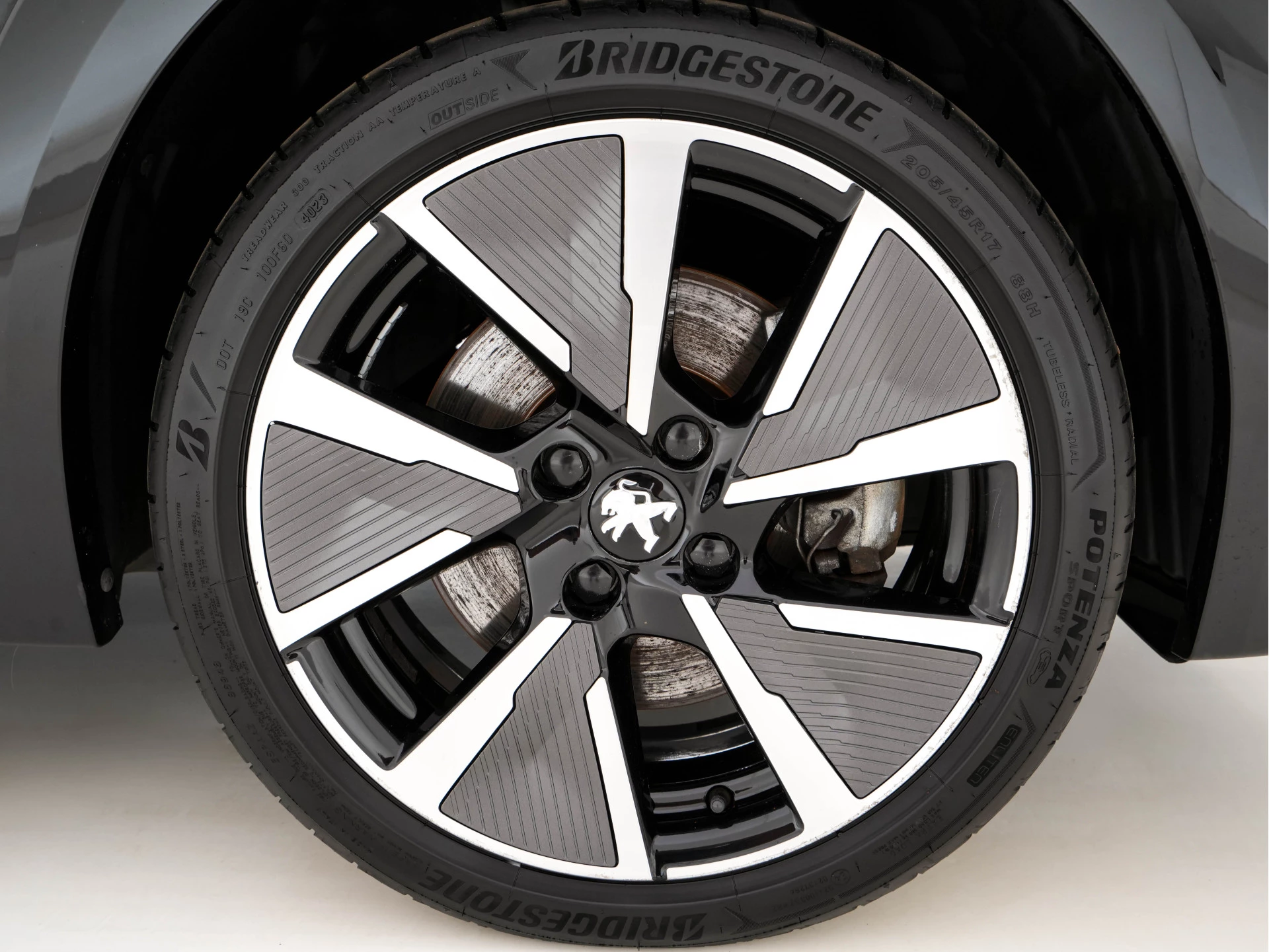 Hoofdafbeelding Peugeot e-208
