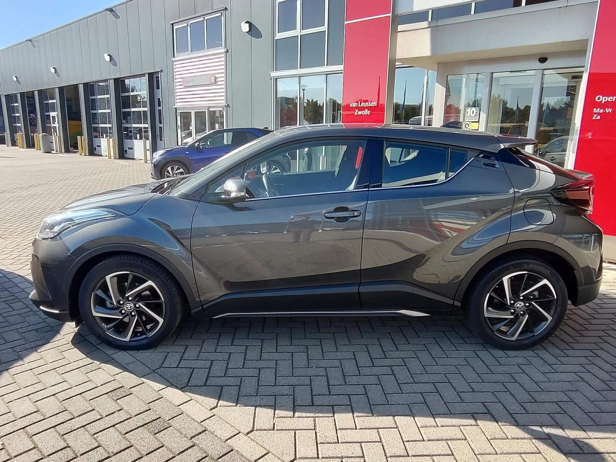 Hoofdafbeelding Toyota C-HR