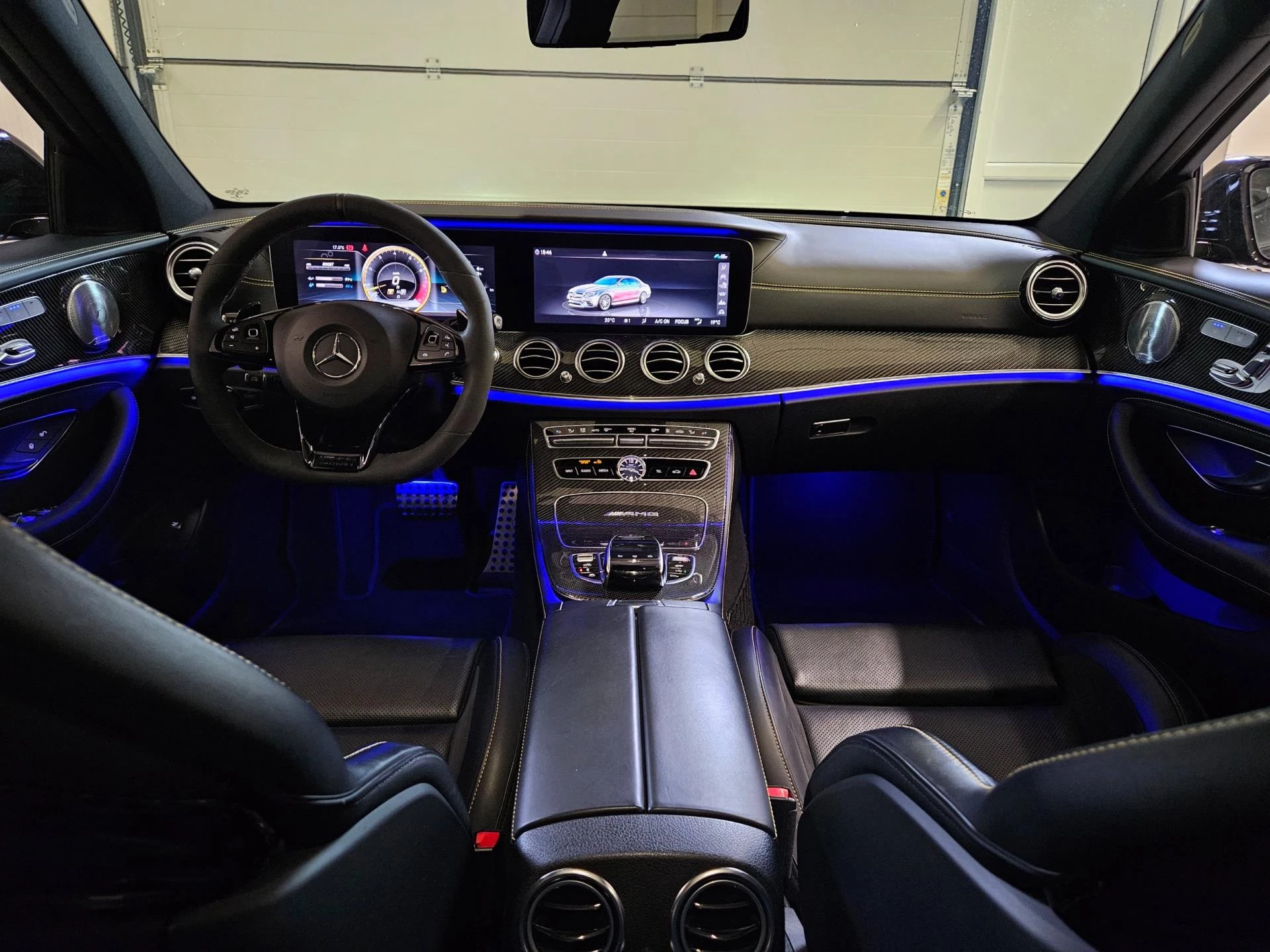 Hoofdafbeelding Mercedes-Benz E-Klasse