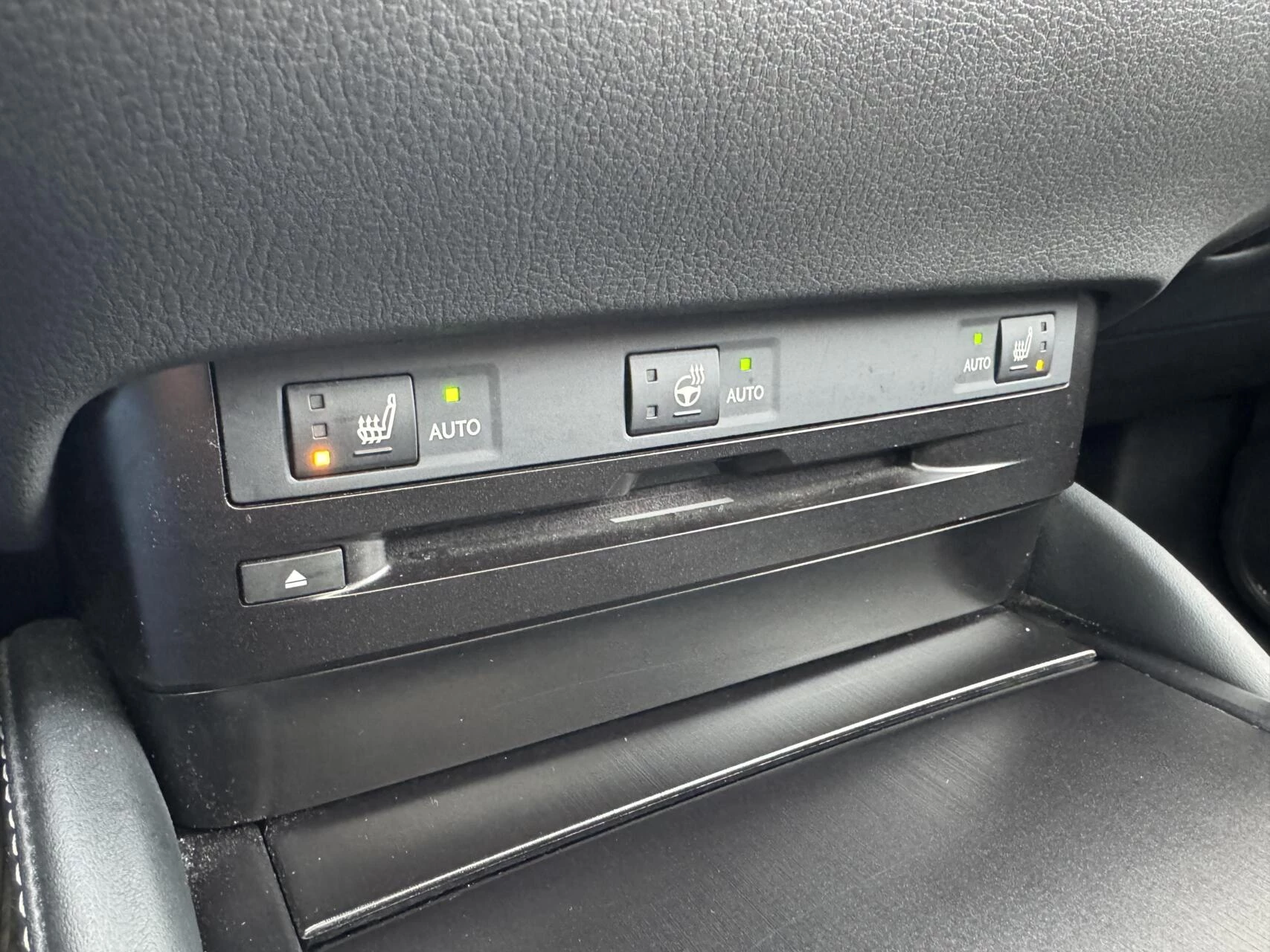 Hoofdafbeelding Lexus ES