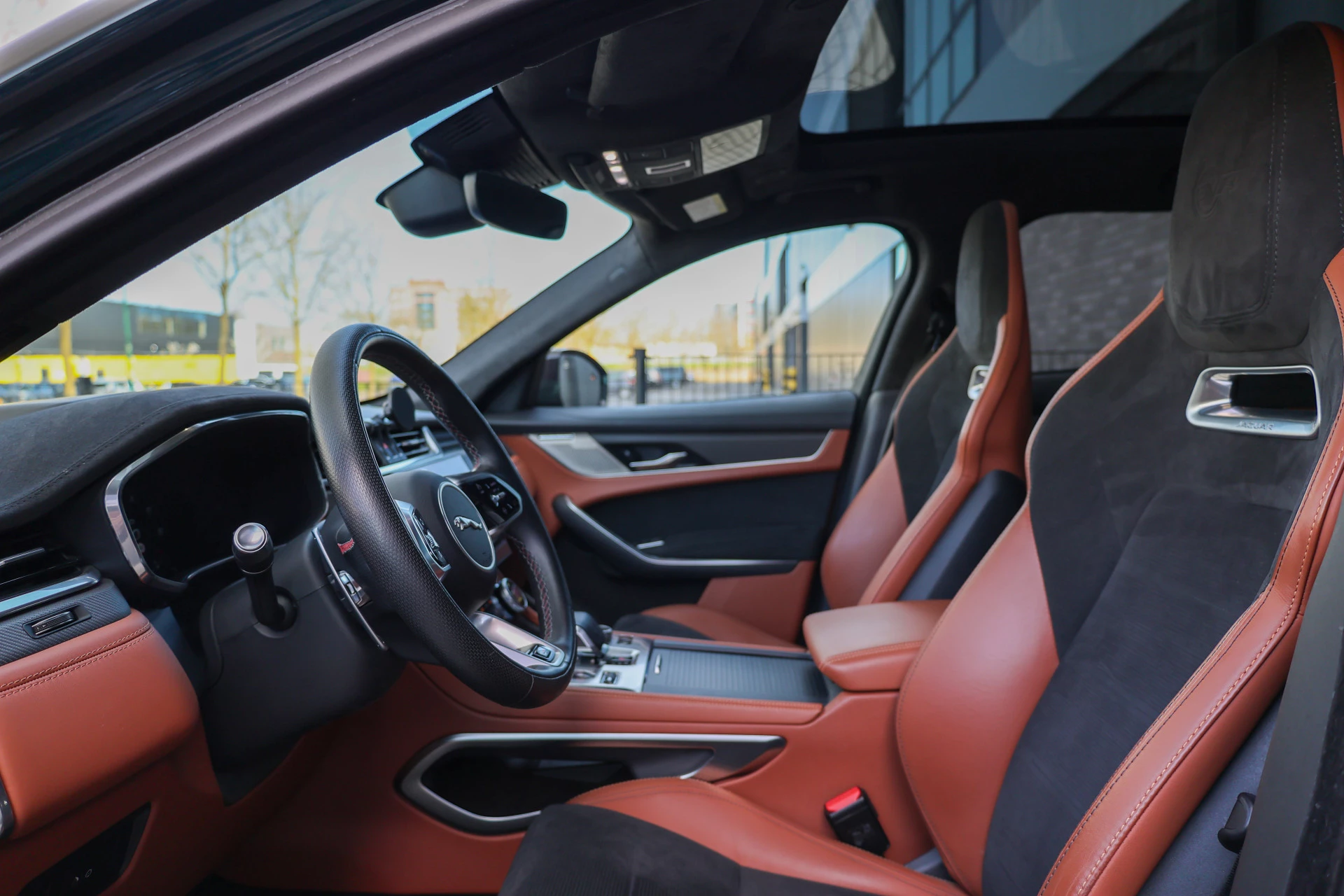 Hoofdafbeelding Jaguar F-PACE