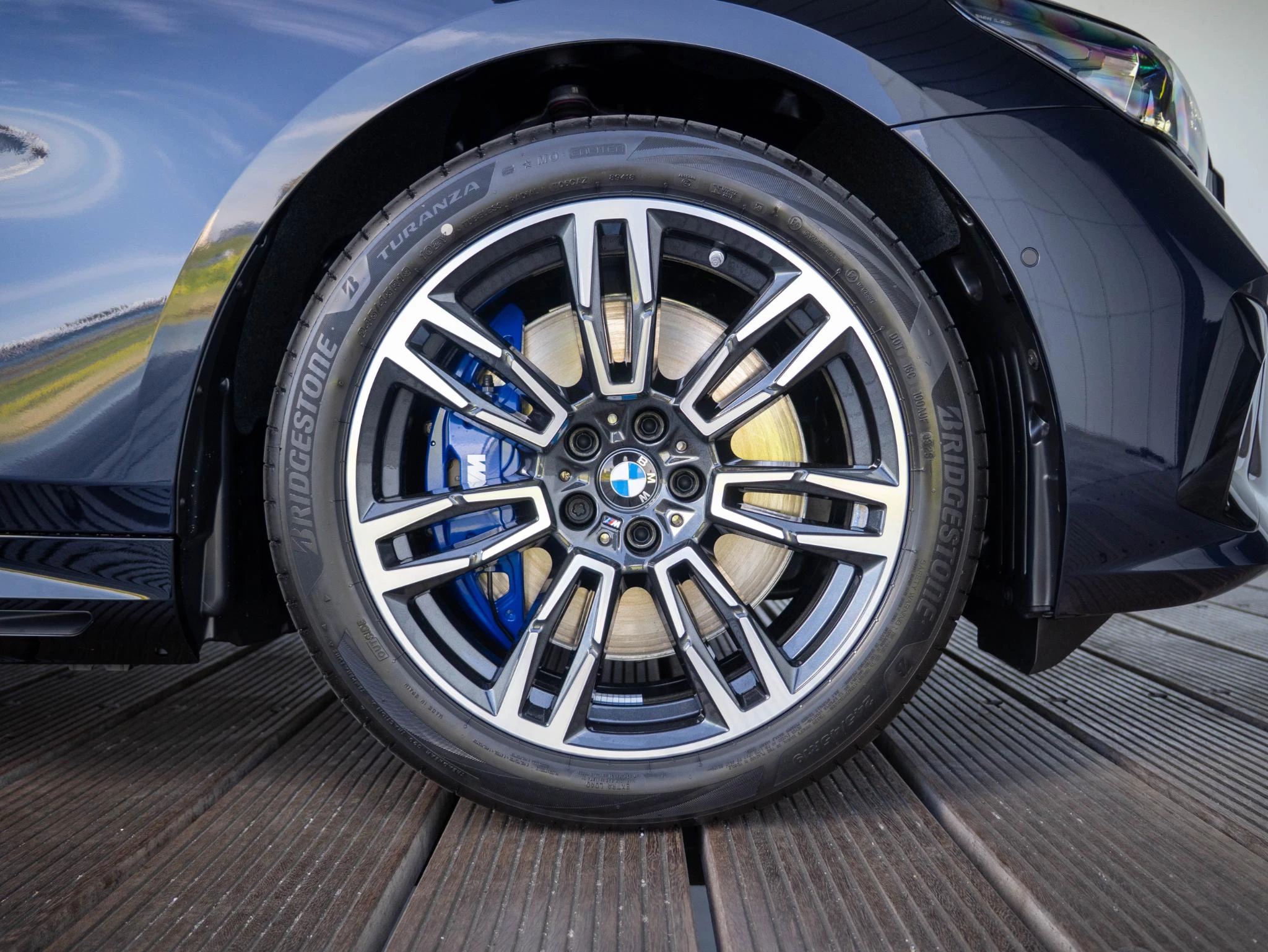 Hoofdafbeelding BMW i5