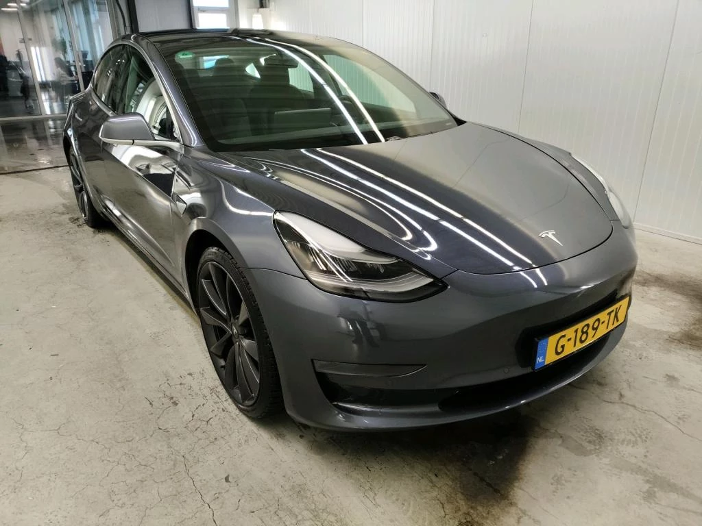 Hoofdafbeelding Tesla Model 3