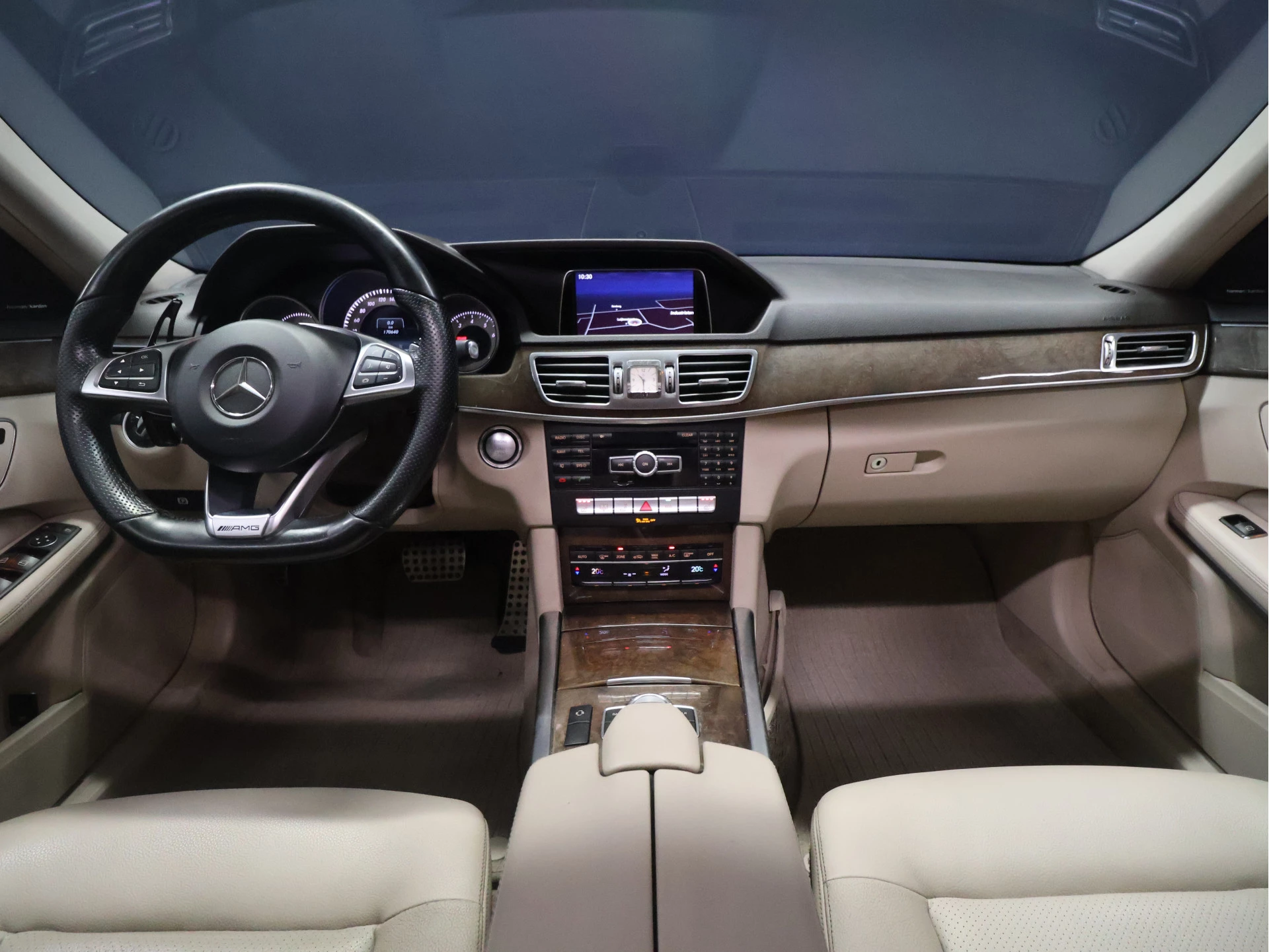 Hoofdafbeelding Mercedes-Benz E-Klasse