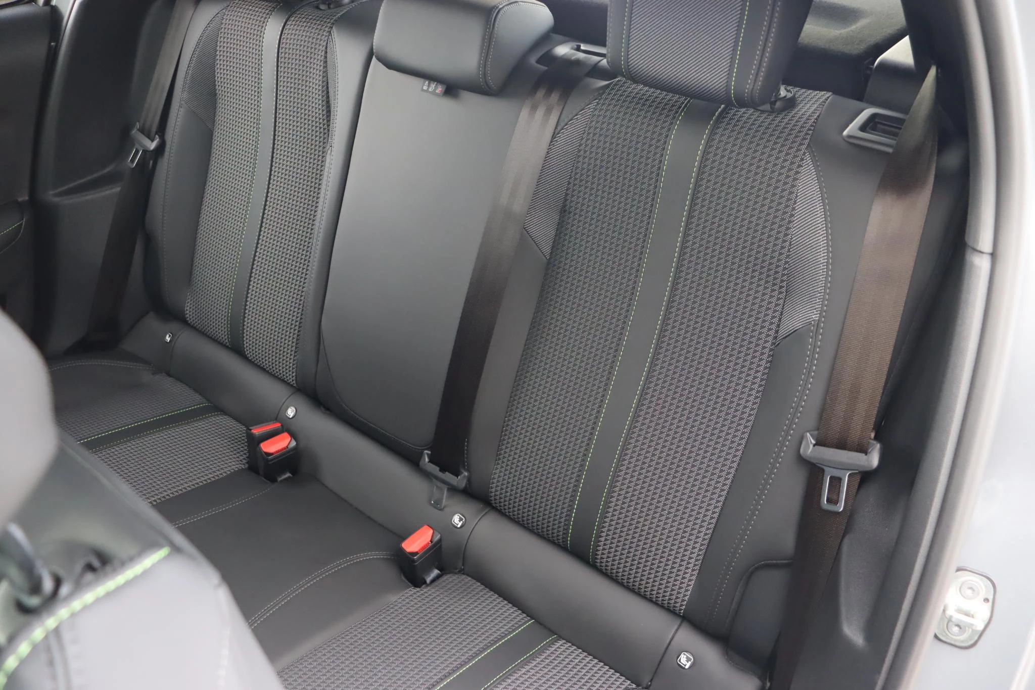 Hoofdafbeelding Peugeot e-208