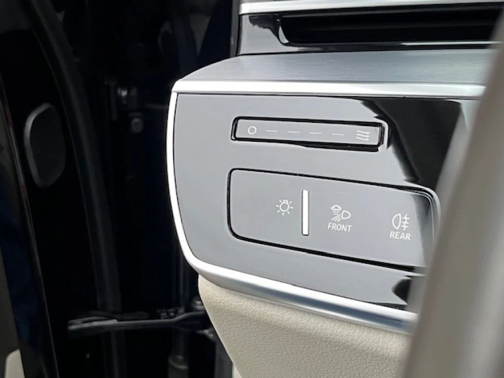 Hoofdafbeelding Audi A8