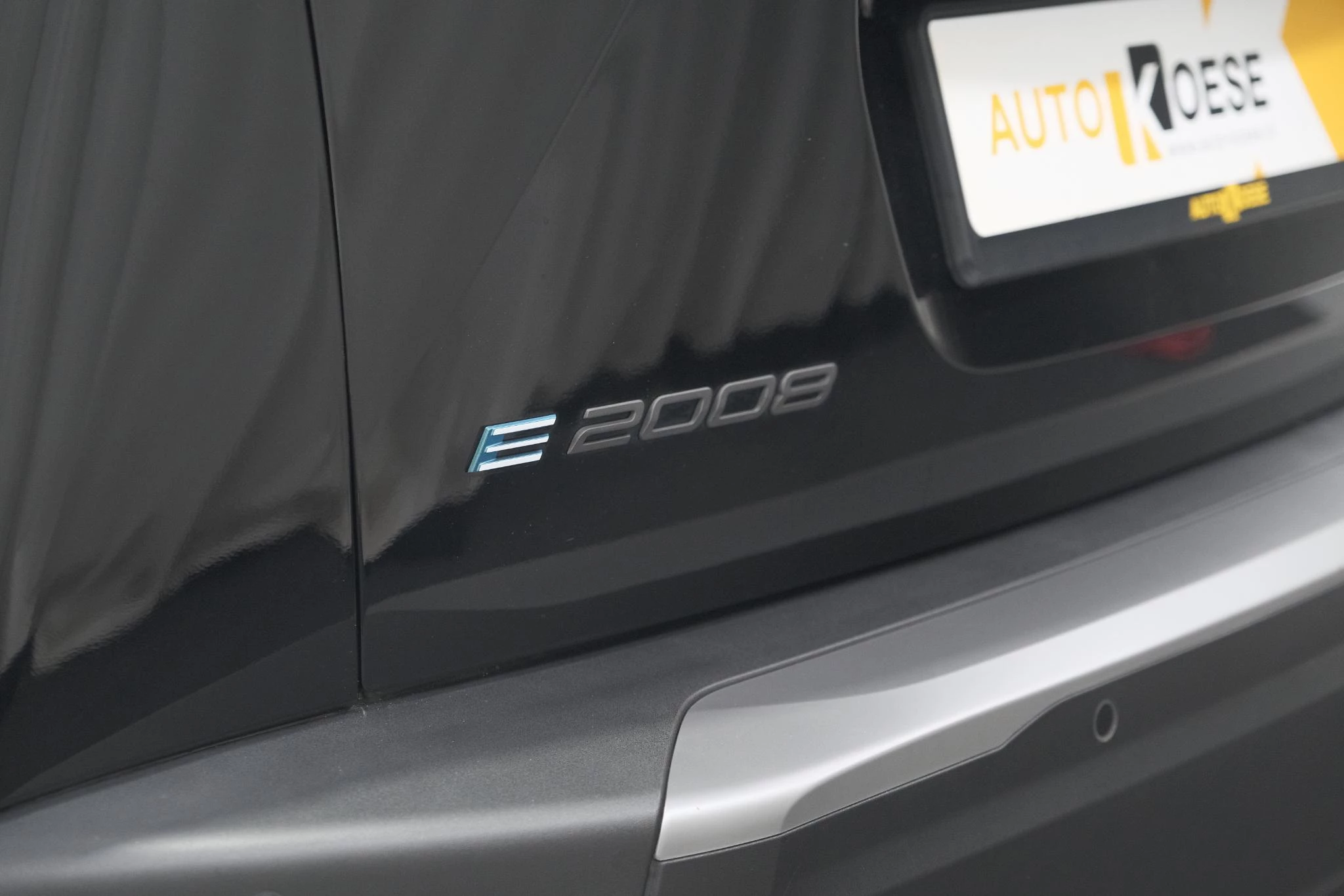 Hoofdafbeelding Peugeot e-2008