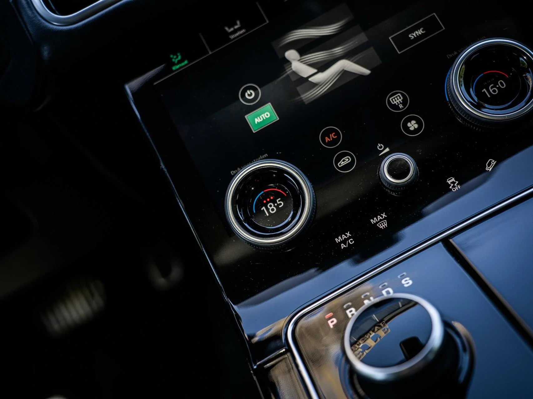 Hoofdafbeelding Land Rover Range Rover Velar