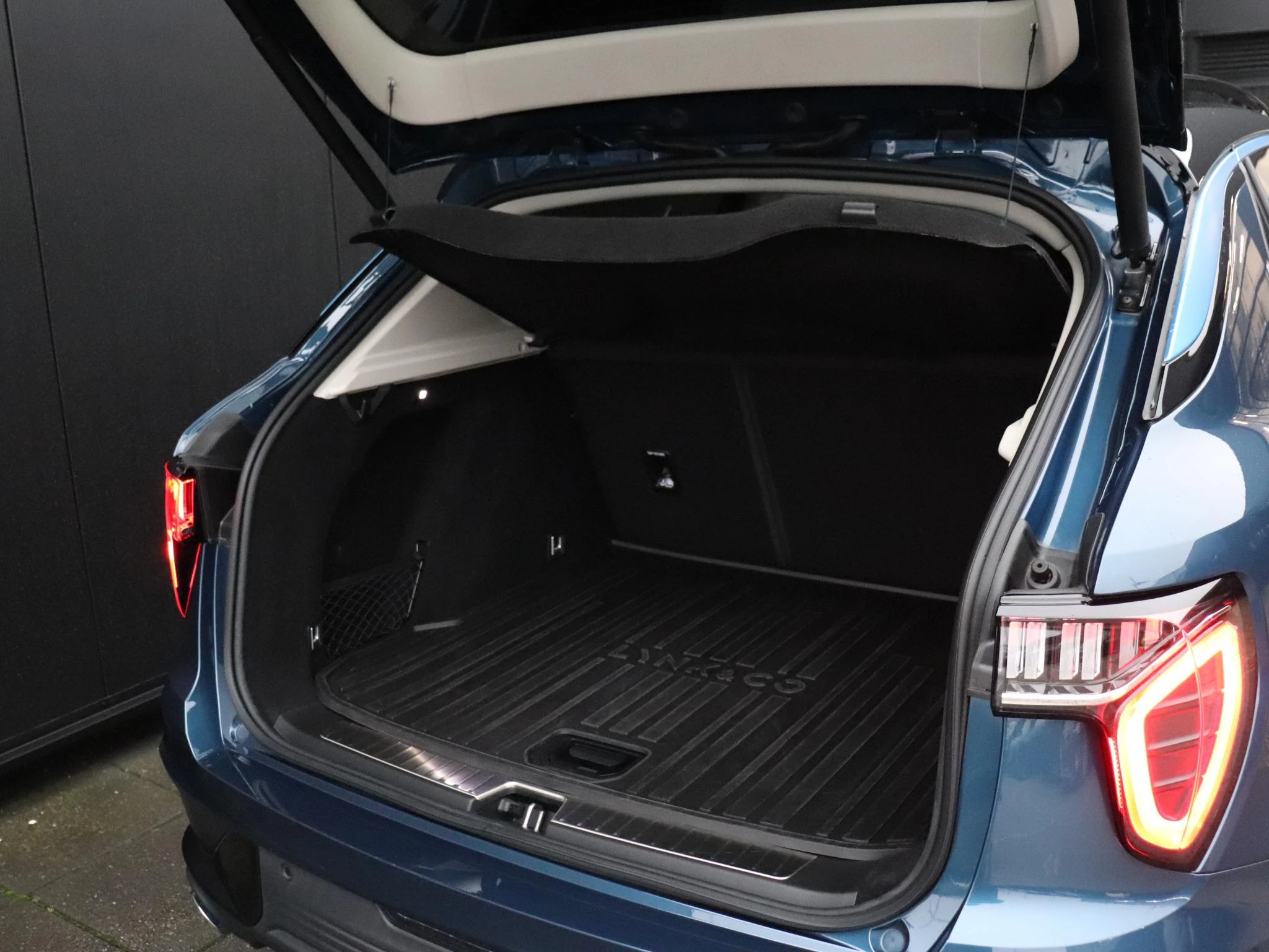 Hoofdafbeelding Lynk & Co 01