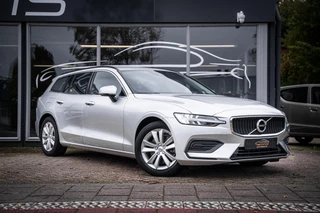 Volvo V60 2.0 B3 Momentum Business|Trekh|LED|Adaptive Cruise|Digital Dash|Apple Carplay|