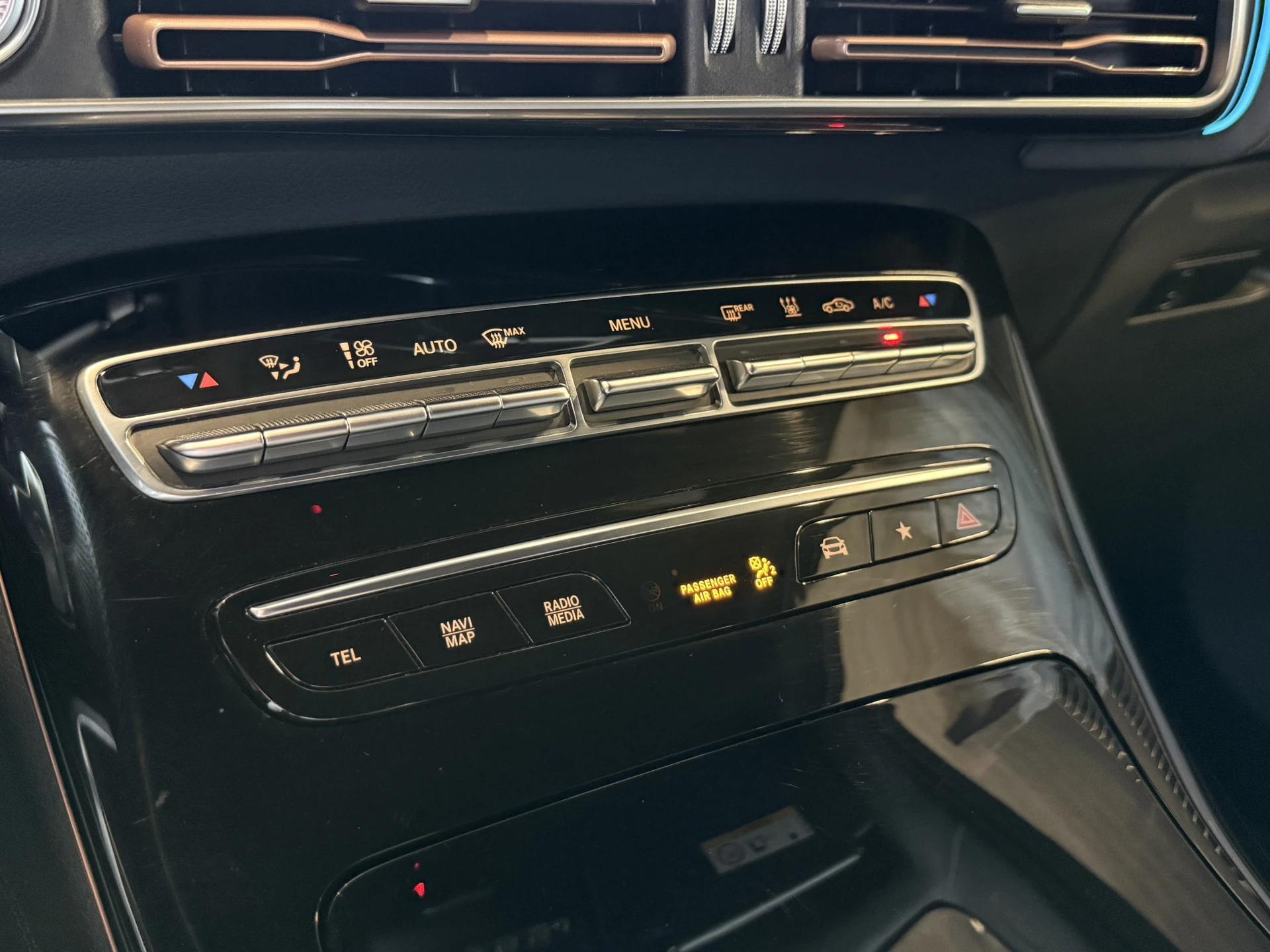 Hoofdafbeelding Mercedes-Benz EQC