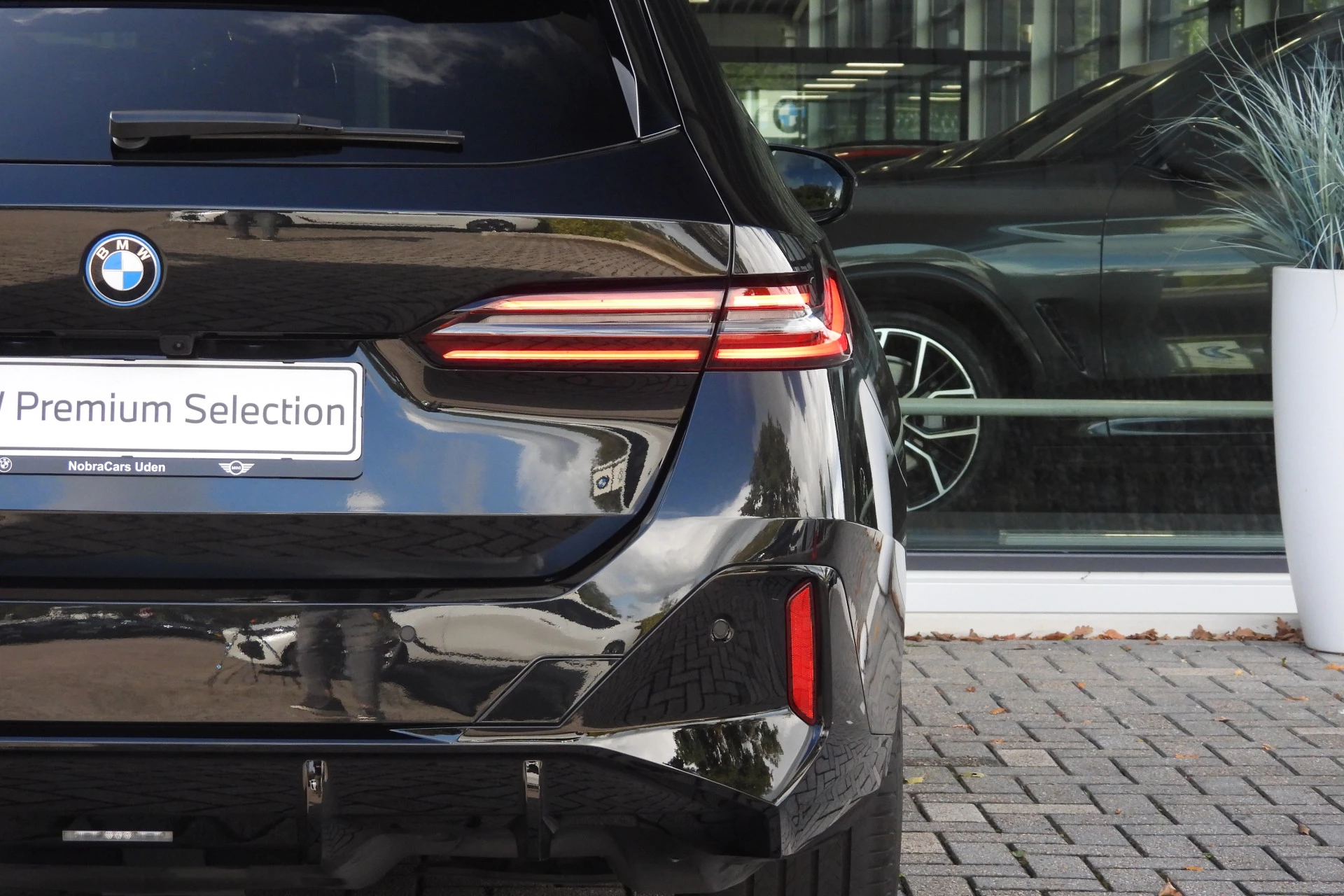 Hoofdafbeelding BMW i5