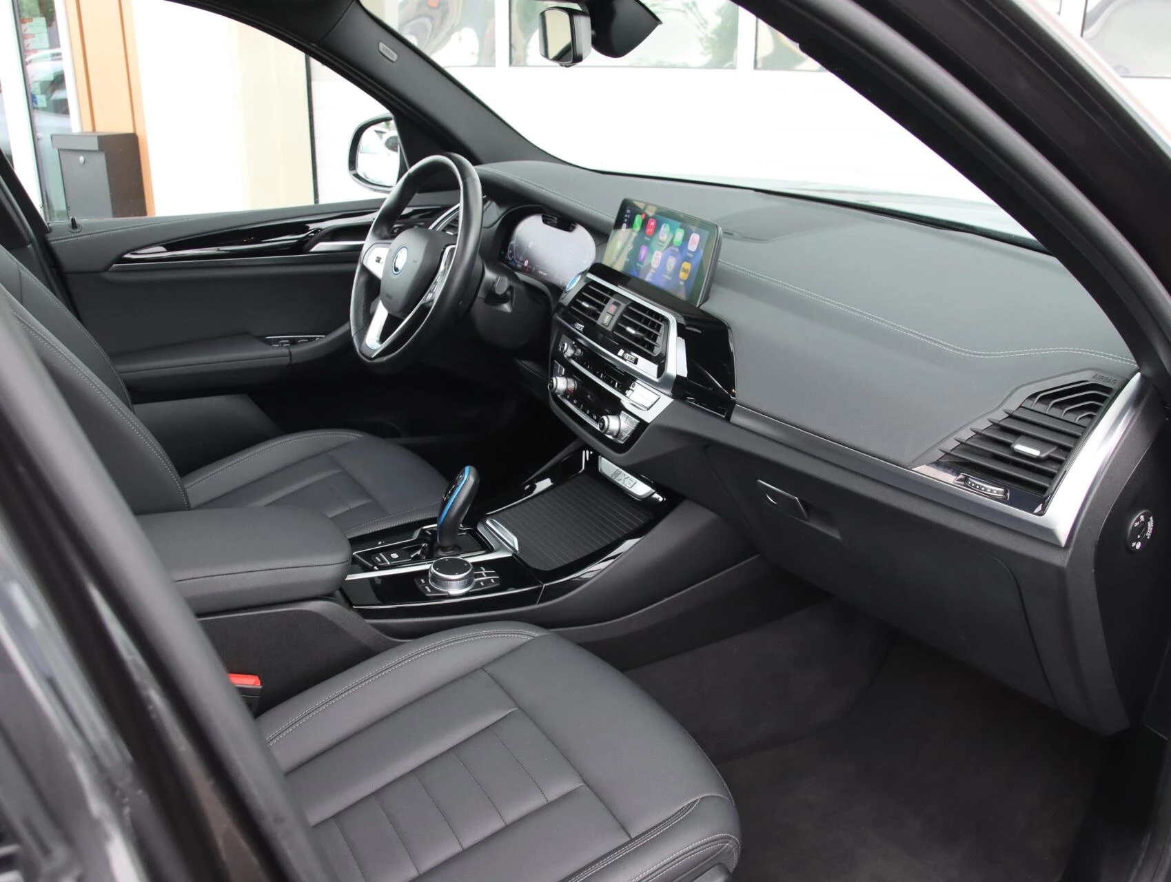 Hoofdafbeelding BMW iX3