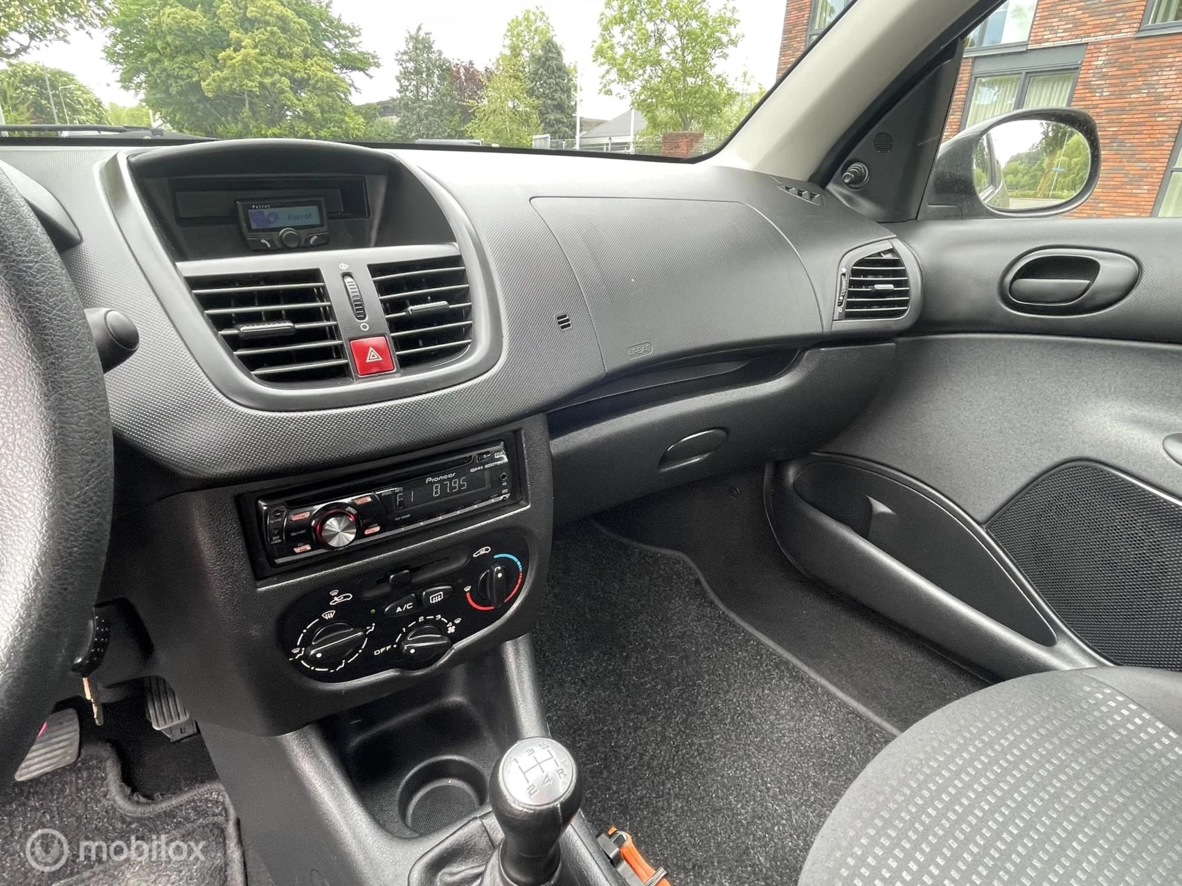Hoofdafbeelding Peugeot 206