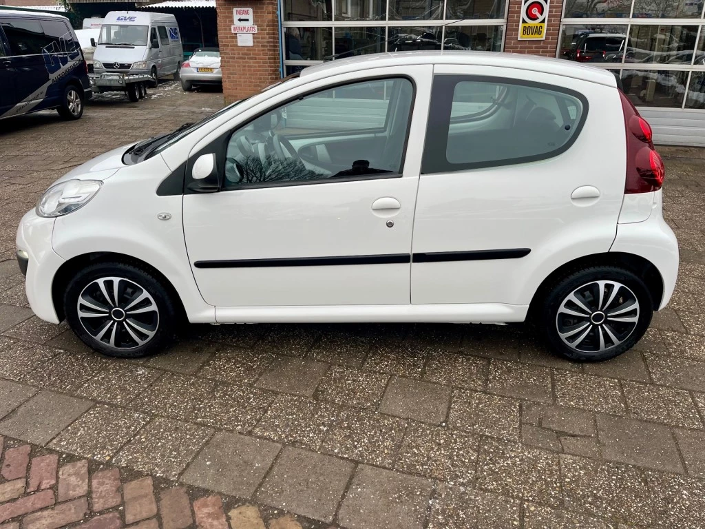 Hoofdafbeelding Peugeot 107