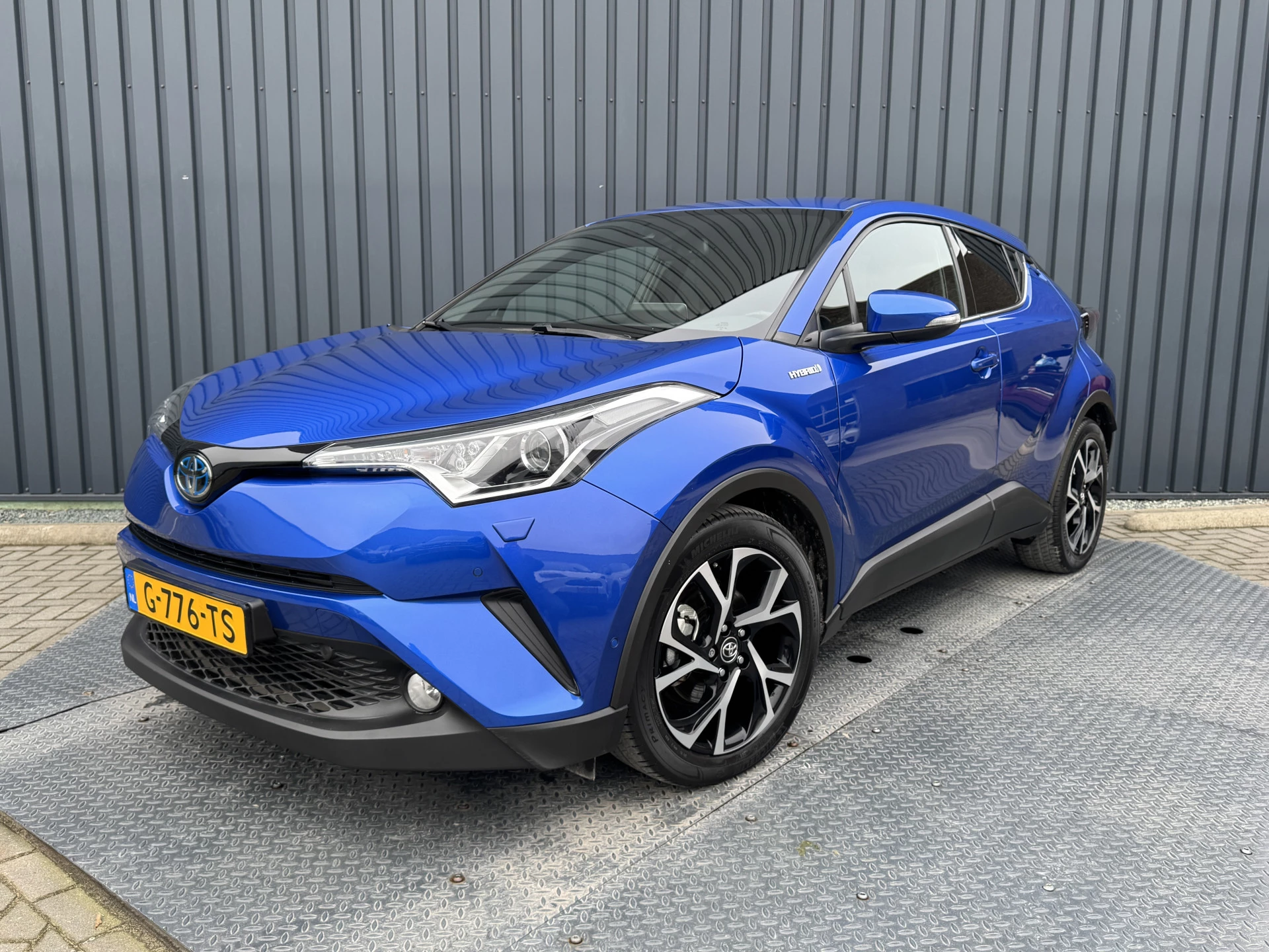 Hoofdafbeelding Toyota C-HR