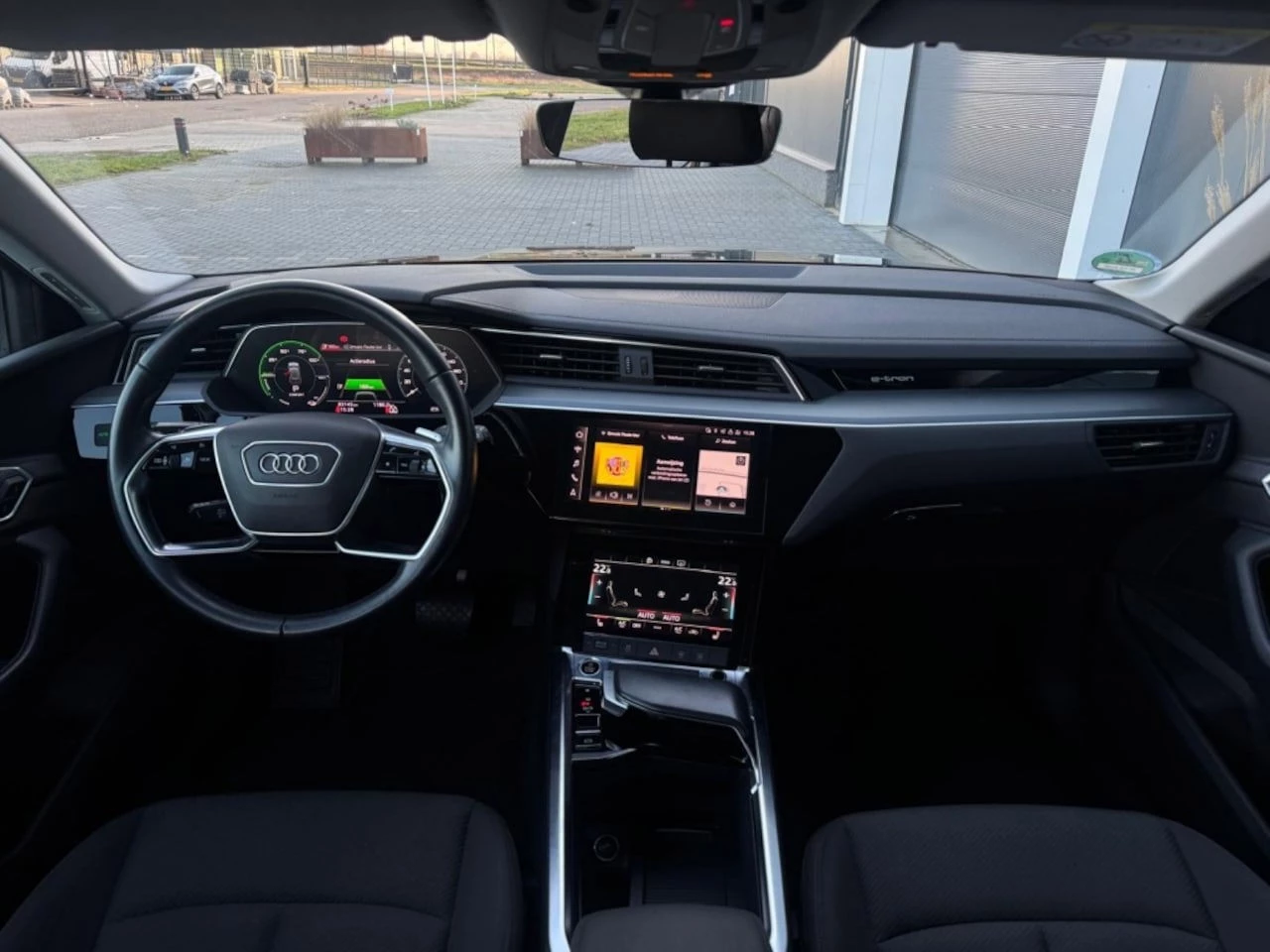 Hoofdafbeelding Audi e-tron
