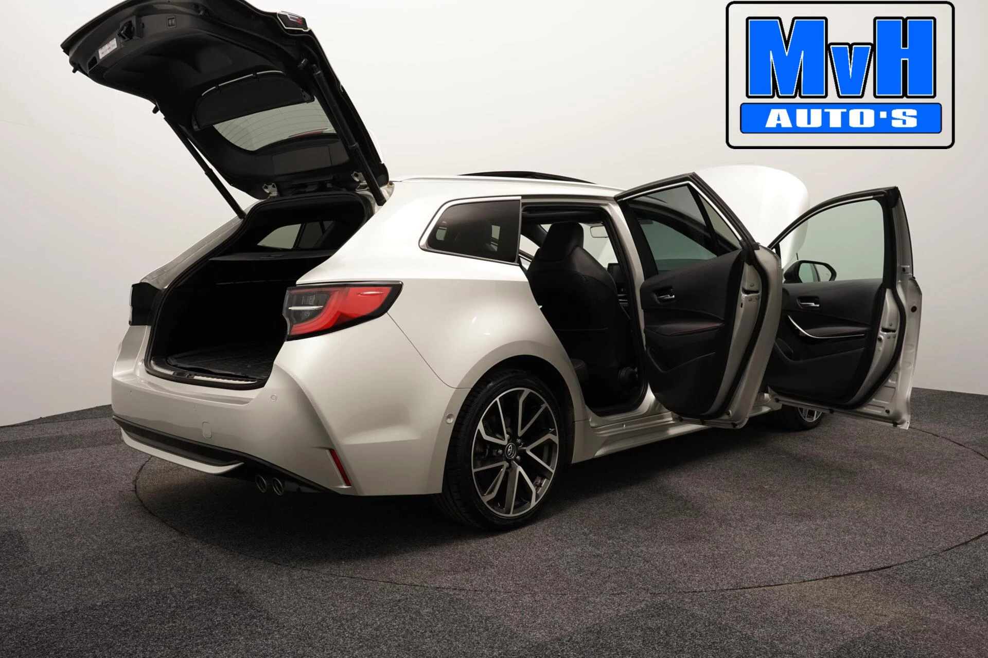 Hoofdafbeelding Toyota Corolla Touring Sports