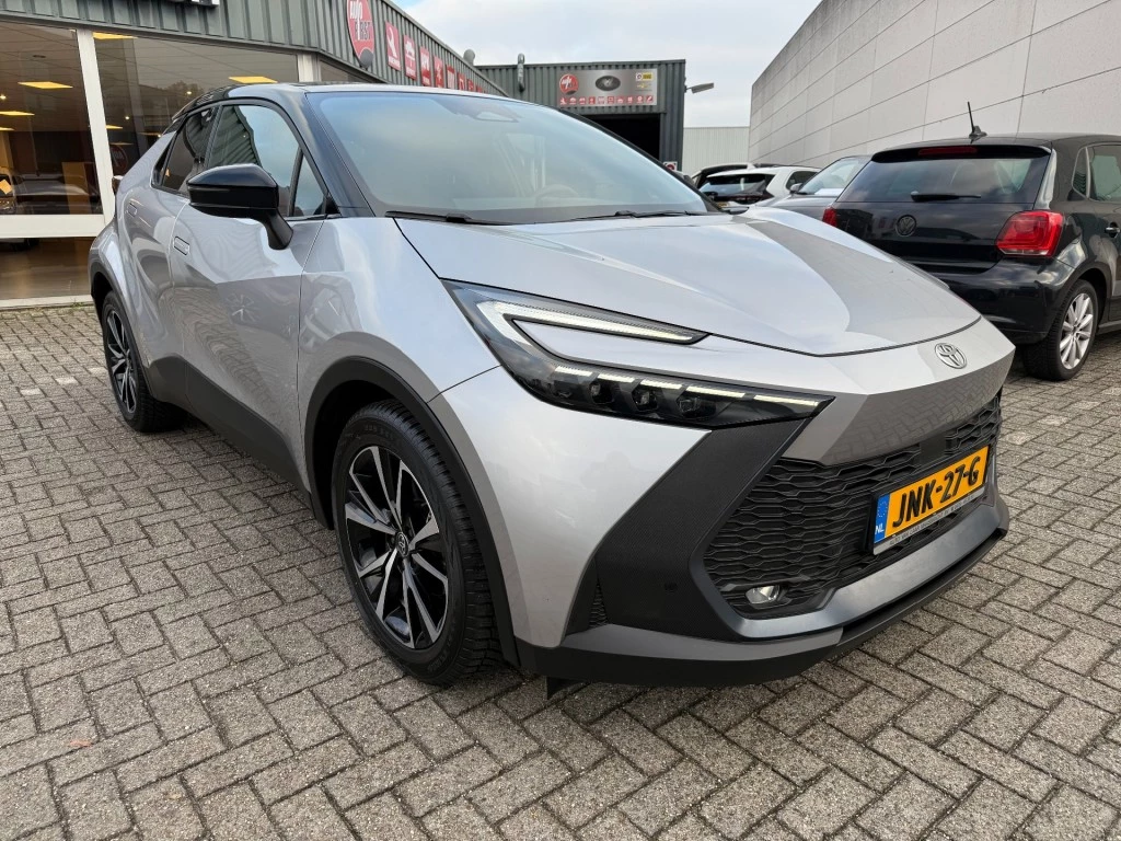 Hoofdafbeelding Toyota C-HR