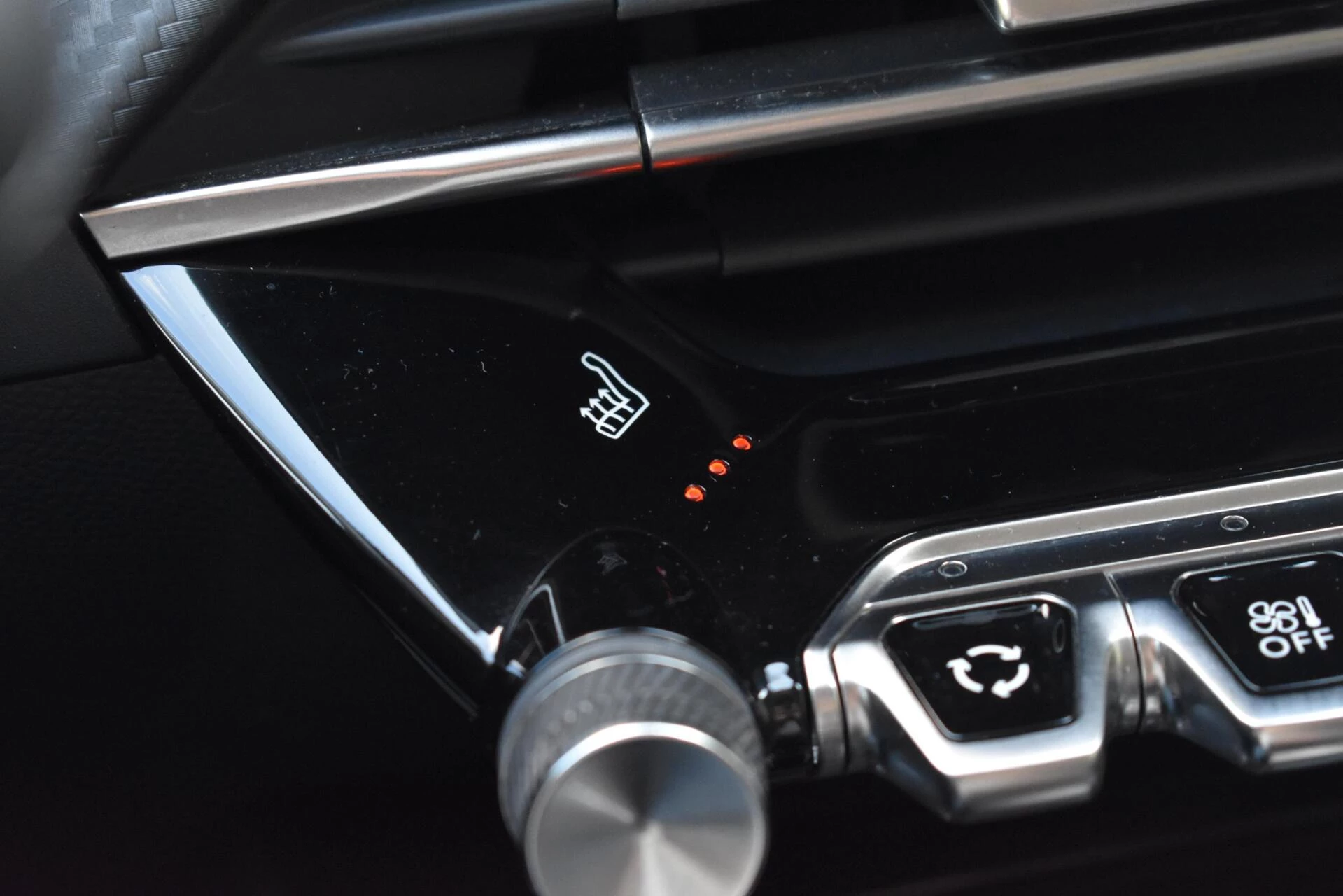 Hoofdafbeelding Peugeot e-208