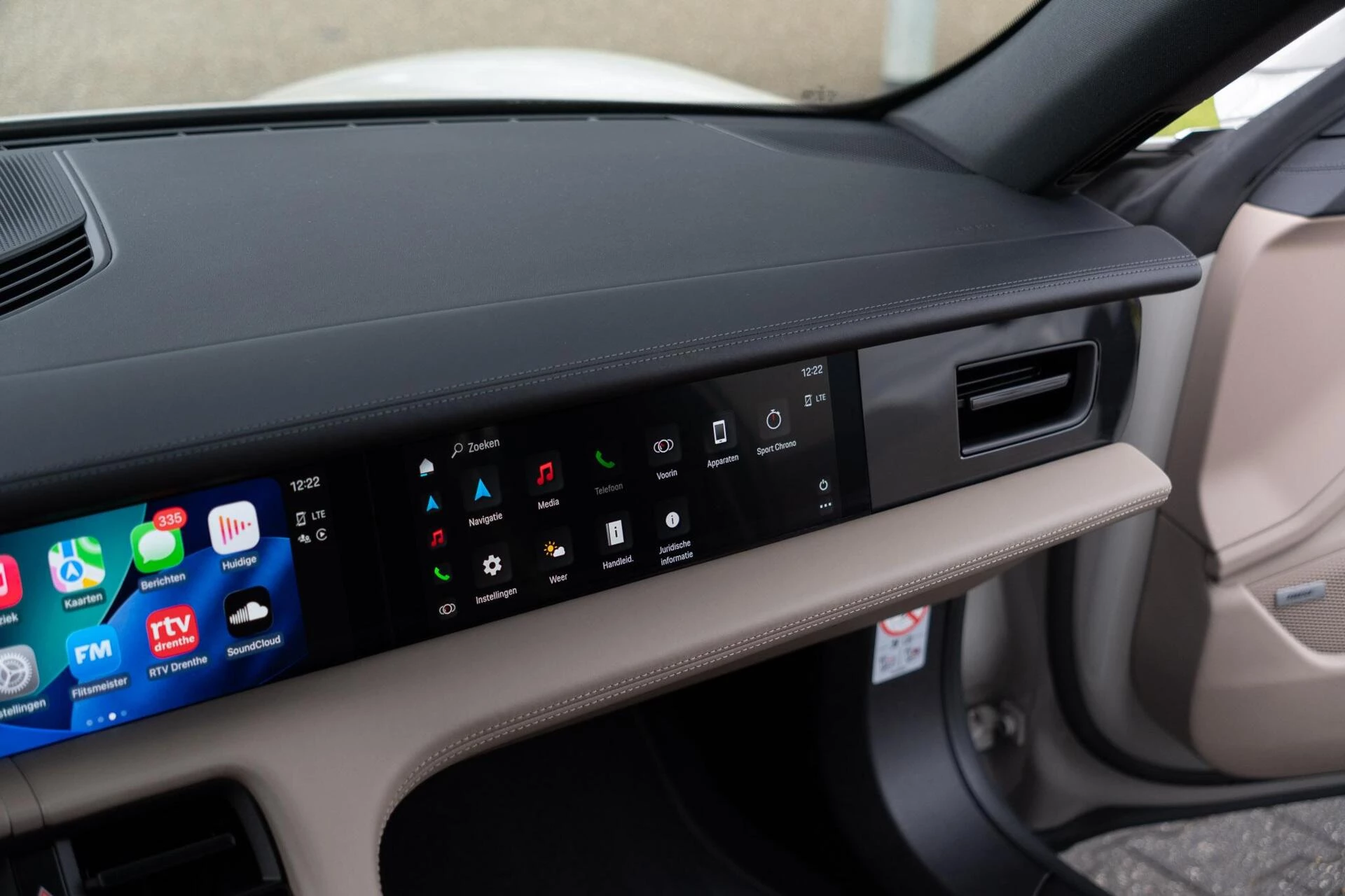 Hoofdafbeelding Porsche Taycan