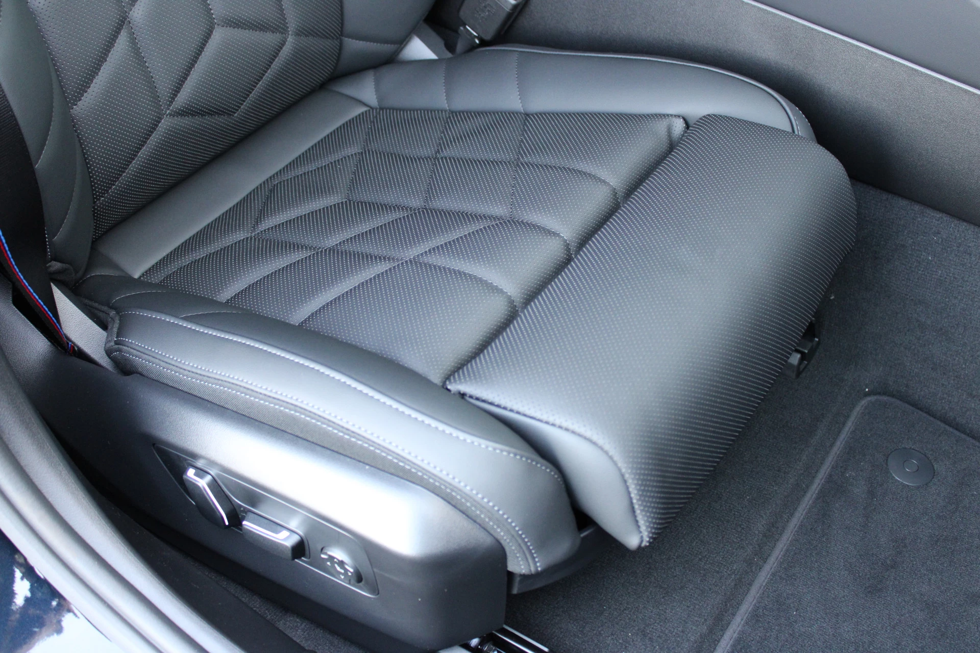 Hoofdafbeelding BMW i5