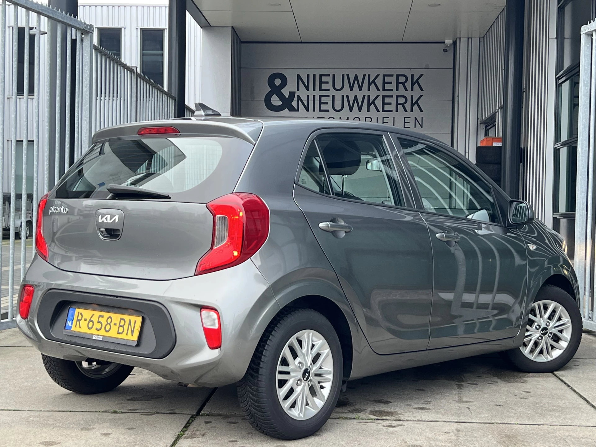 Hoofdafbeelding Kia Picanto