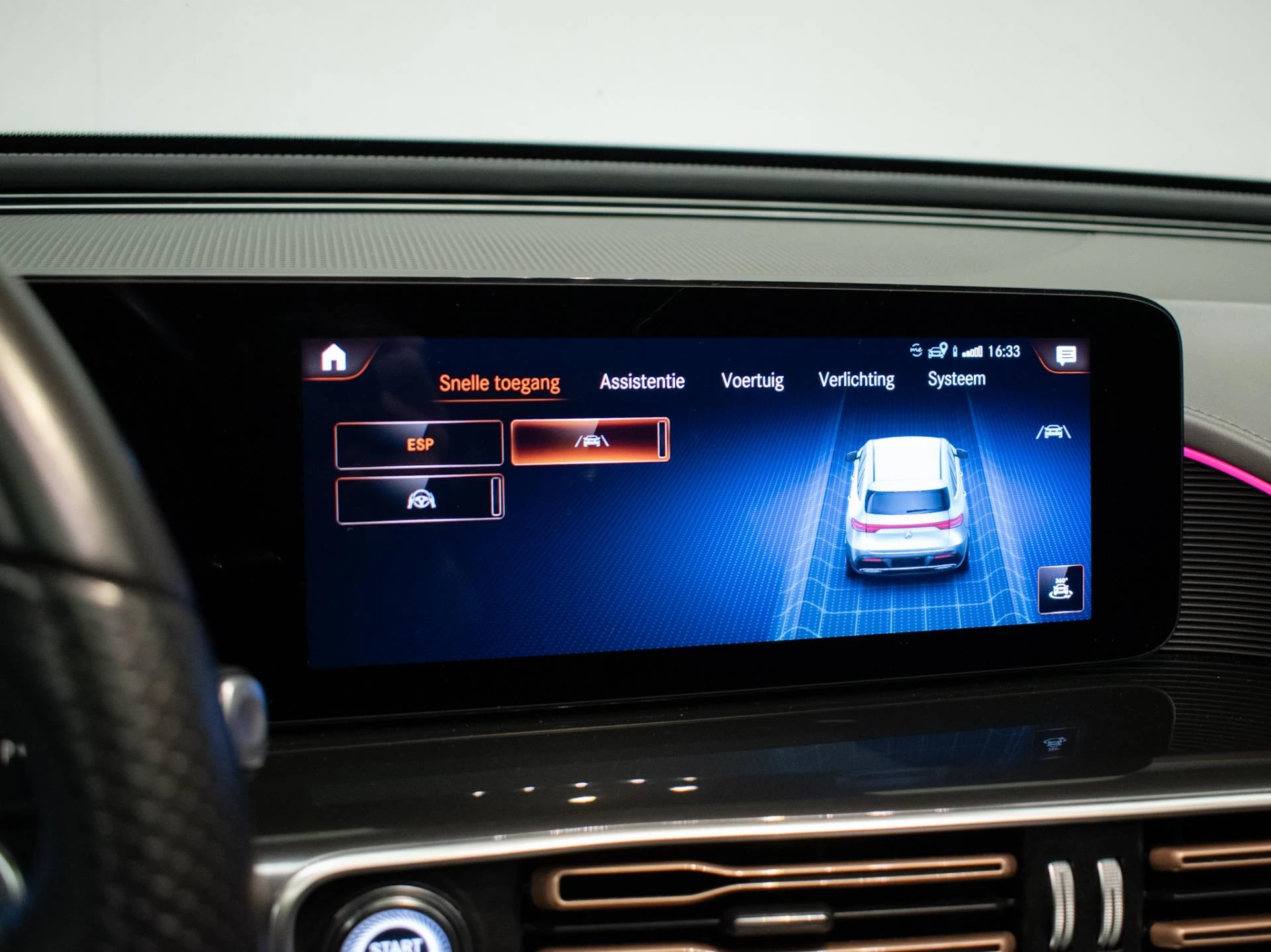 Hoofdafbeelding Mercedes-Benz EQC