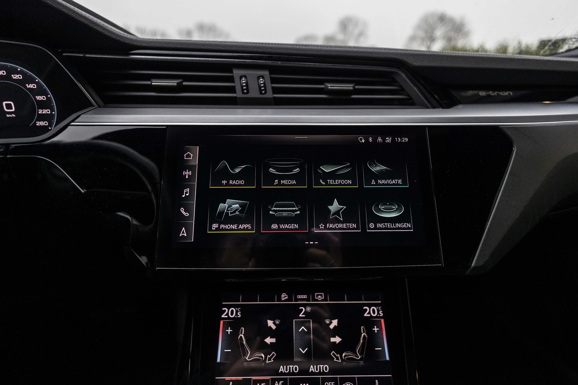 Hoofdafbeelding Audi e-tron