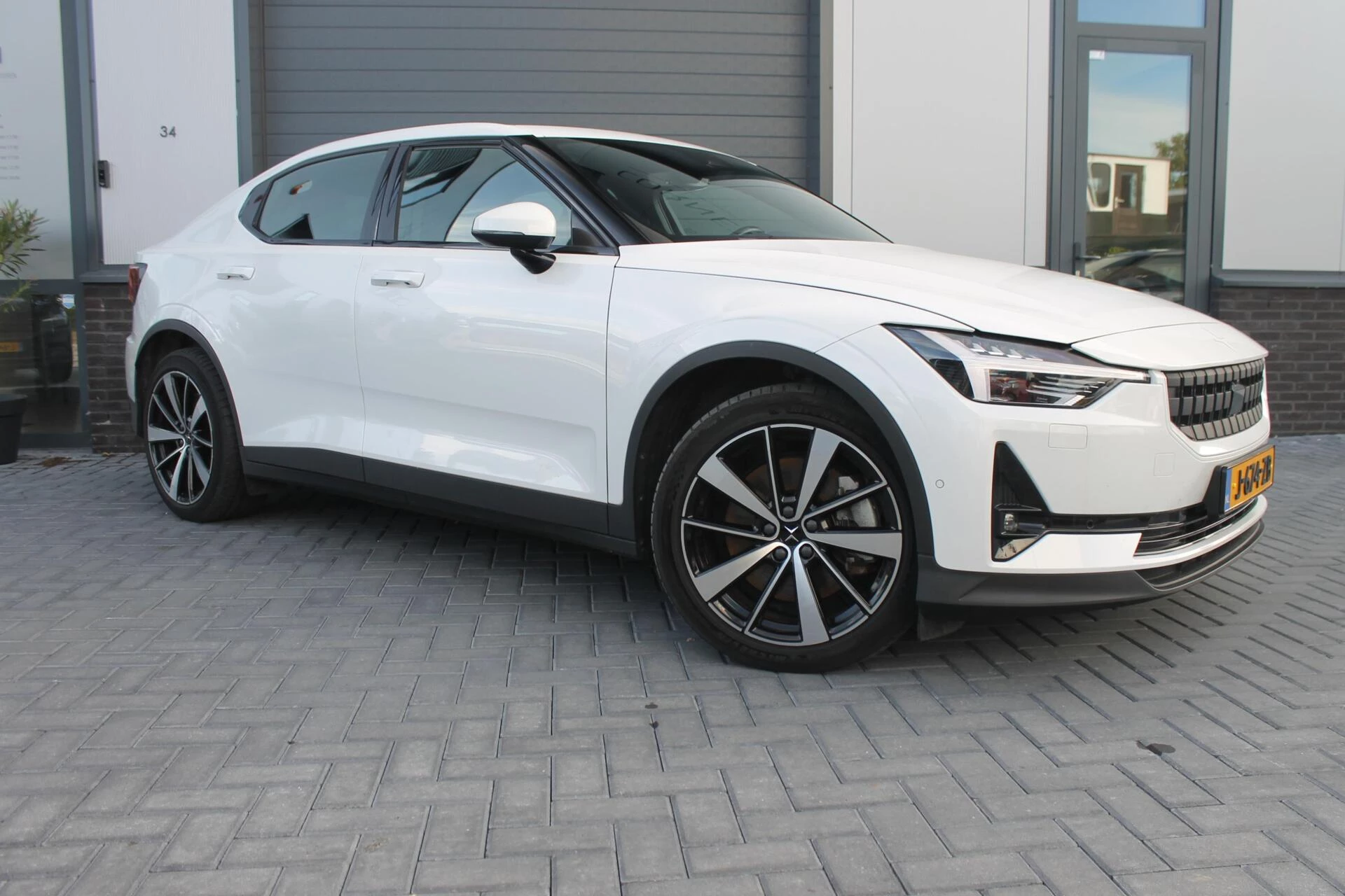 Hoofdafbeelding Polestar 2