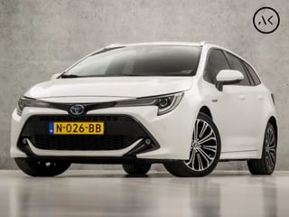 Toyota Corolla Touring Sports 1.8 Hybrid Sport Plus 171Pk Automaat (APPLE CARPLAY, GROOT NAVI, DIGITAL COCKPIT, ADAPTIVE CRUISE, CAMERA, STOELVERWARMING, LED KOPLAMPEN, KEYLESS, GETINT GLAS, ZWART HEMEL, NIEUWSTAAT)