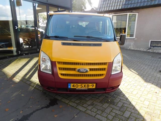 Ford Transit Kombi 300S 2.2 TDCI Ik ben te huur vanaf  €100 per dag Staat in DE KRIM