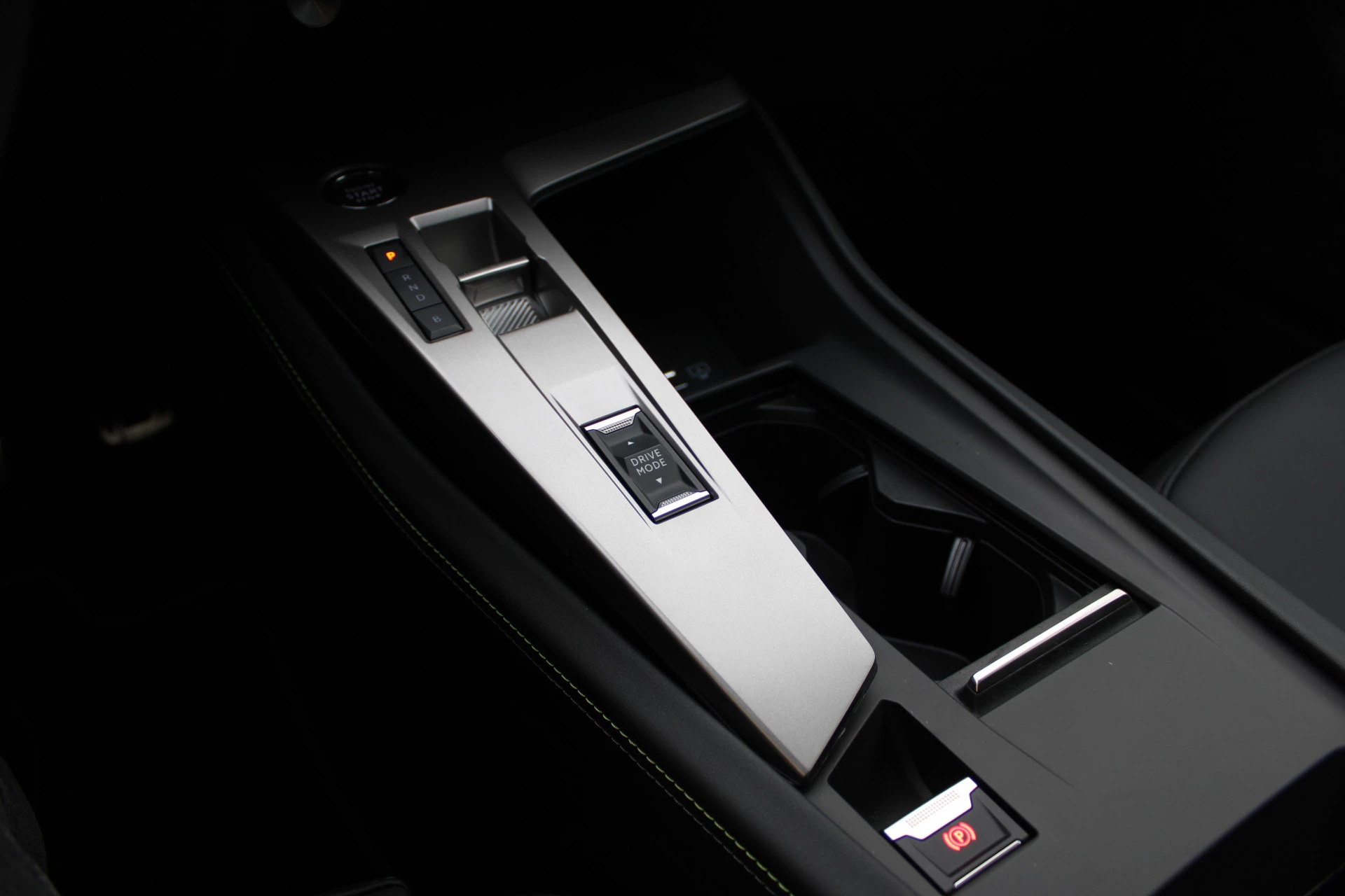 Hoofdafbeelding Peugeot 408