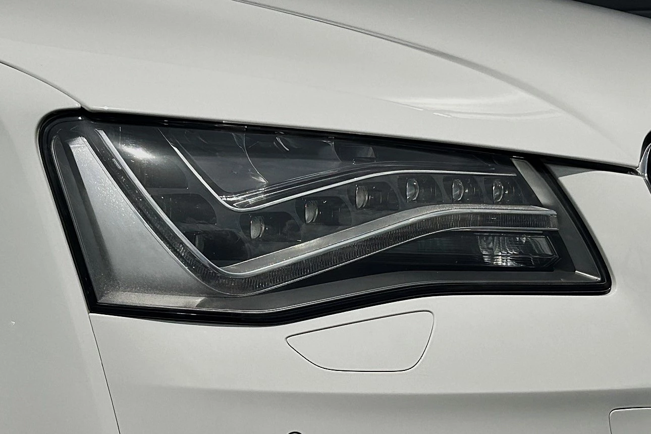 Hoofdafbeelding Audi A8