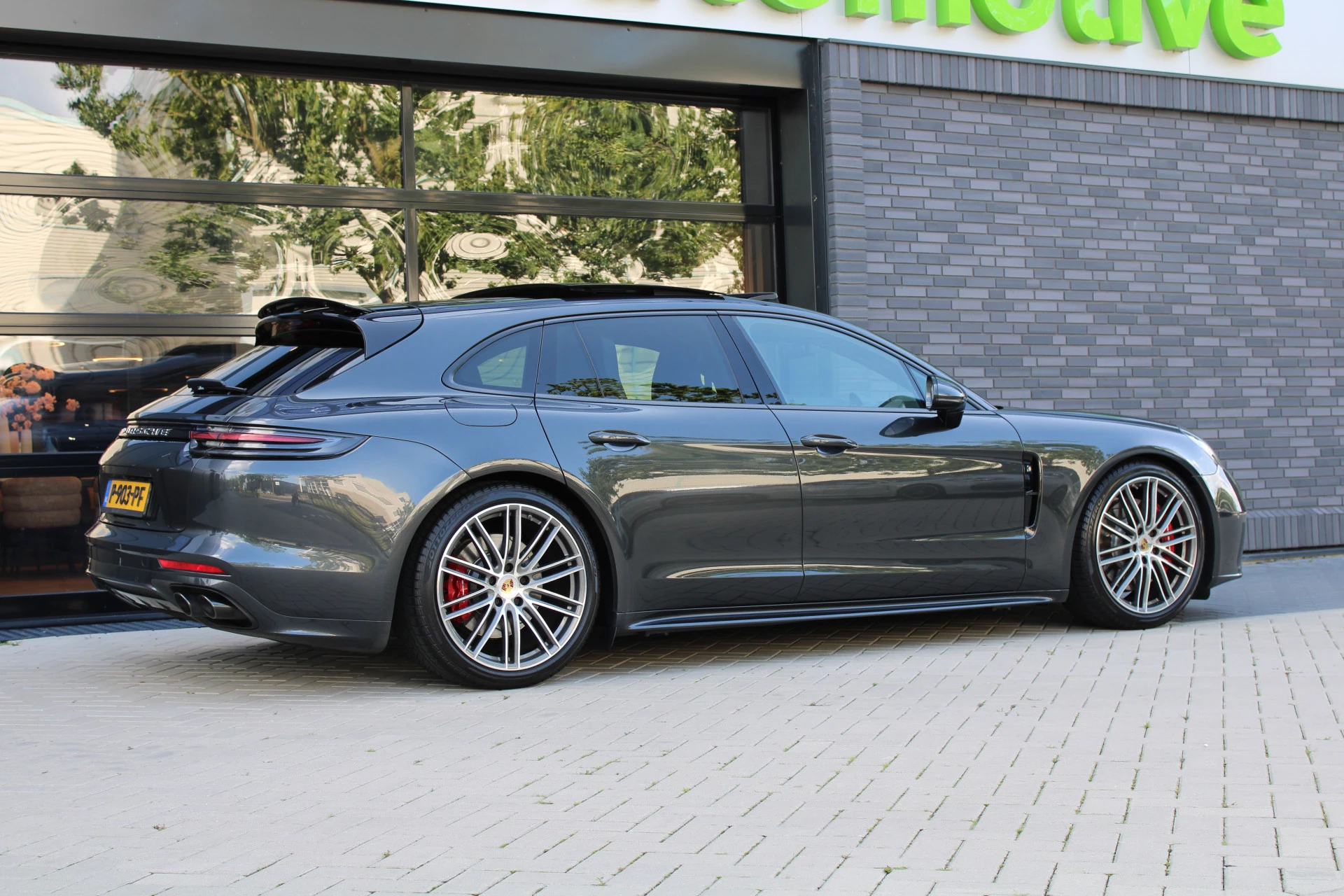 Hoofdafbeelding Porsche Panamera