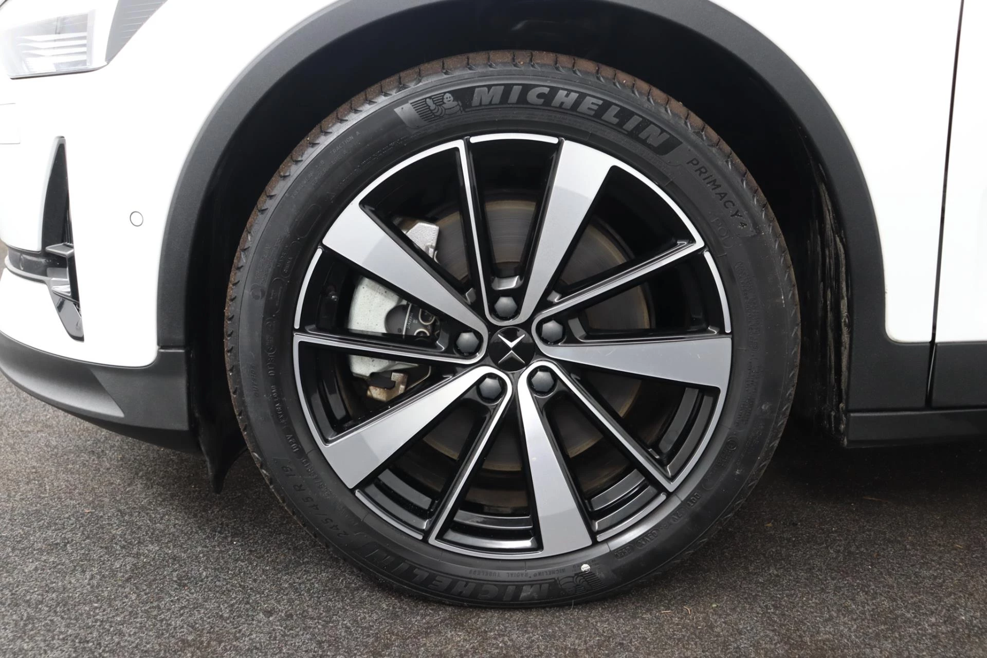 Hoofdafbeelding Polestar 2