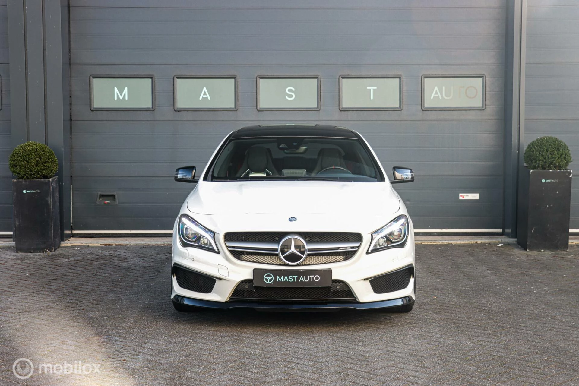 Hoofdafbeelding Mercedes-Benz CLA