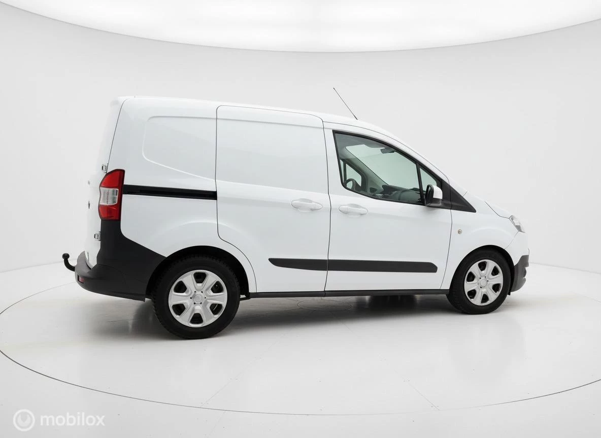 Hoofdafbeelding Ford Transit Courier
