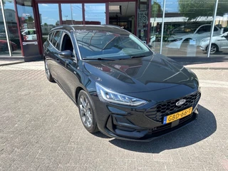 Ford Focus 1.0 EBH ST LINE