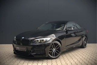 BMW 2 Serie Coupé 218i High Executive M Sport | M Performance | Stoelverwarming | Navigatie | Keyless | Camera | Cruise Control | DAB | HIFI | Parkeersensoren | Leer | Digital Dash | Automaat | NAP | Orig. NL | BTW