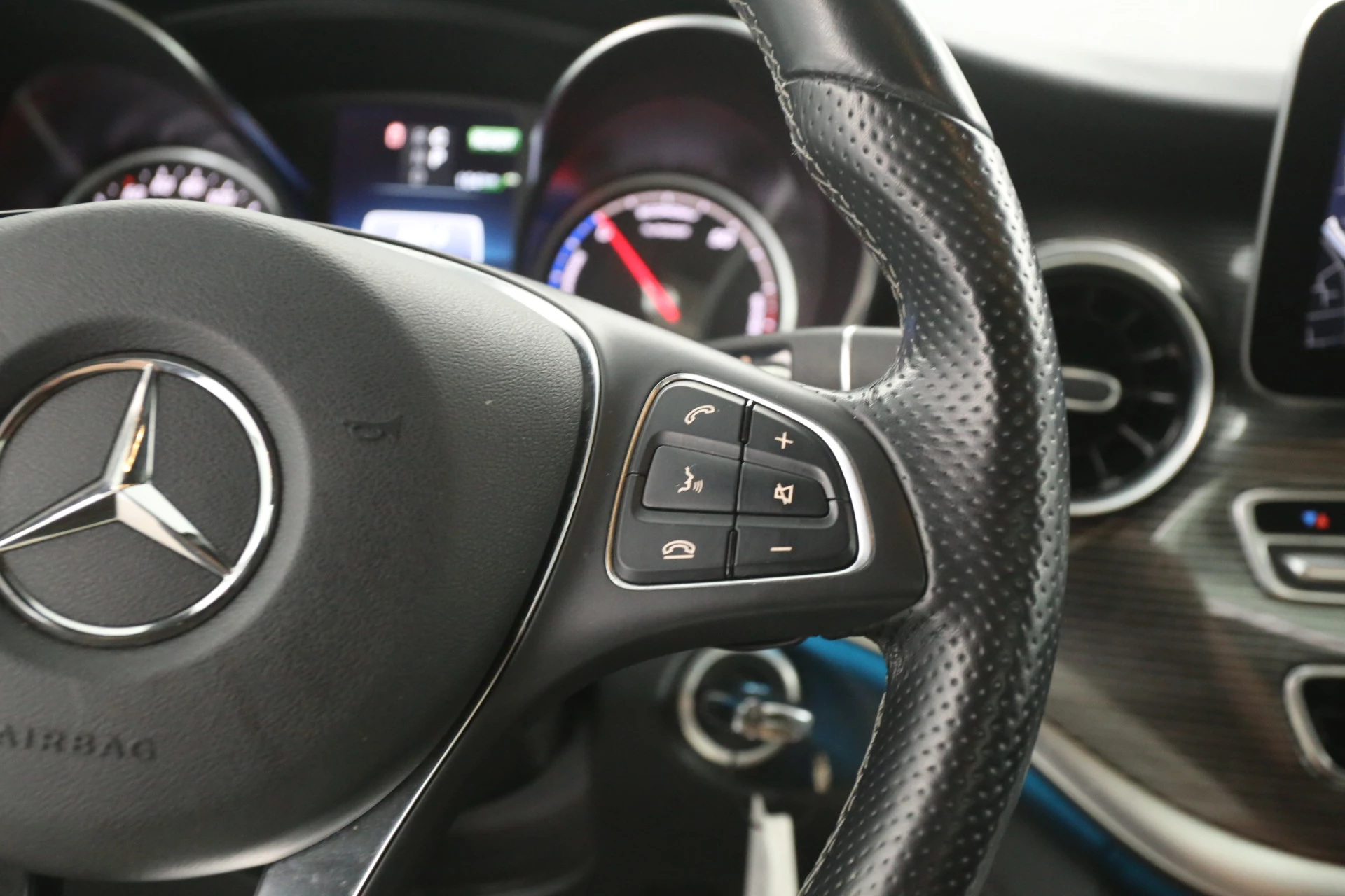 Hoofdafbeelding Mercedes-Benz EQV