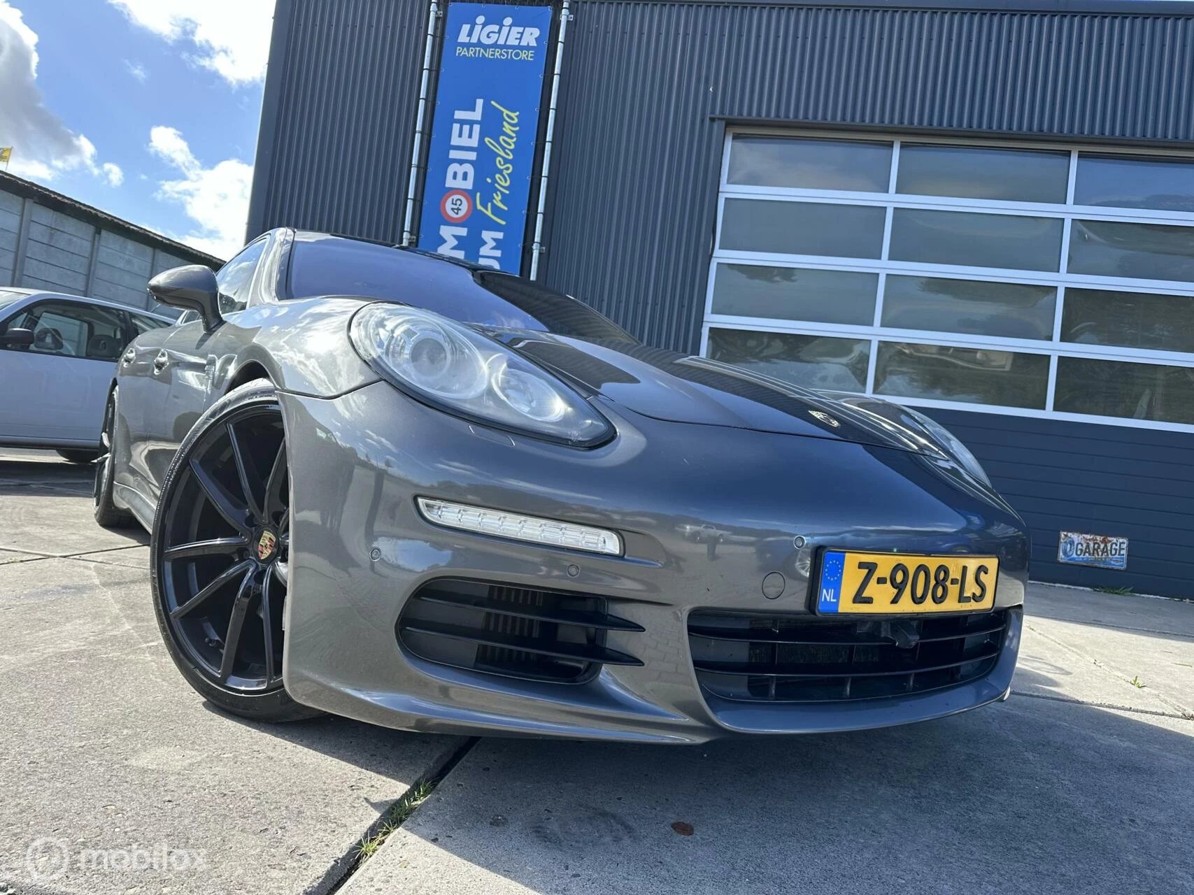 Hoofdafbeelding Porsche Panamera