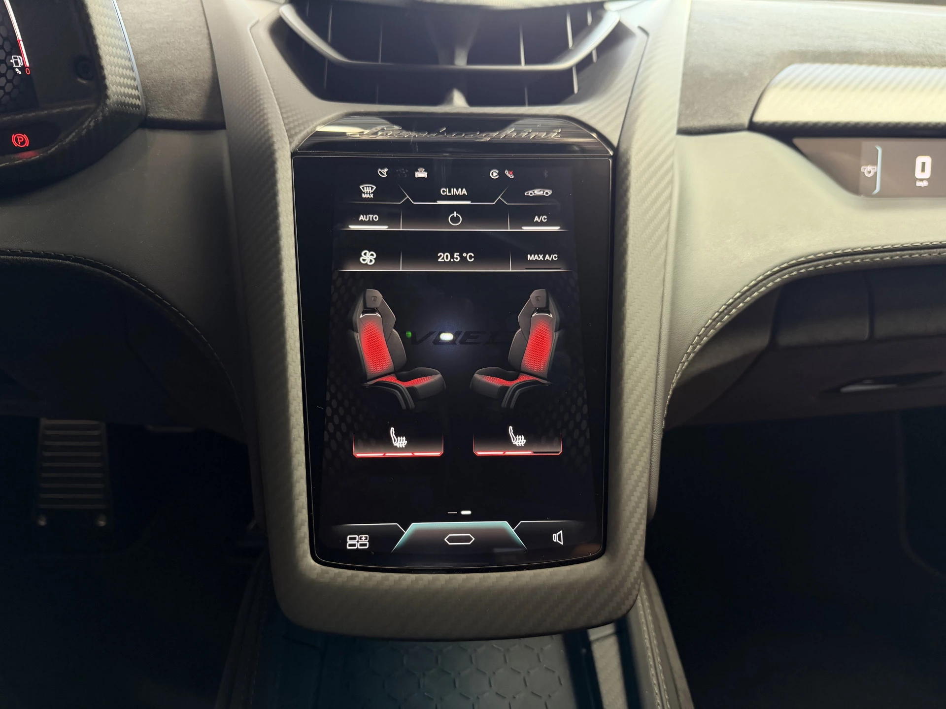 Hoofdafbeelding Lamborghini Revuelto