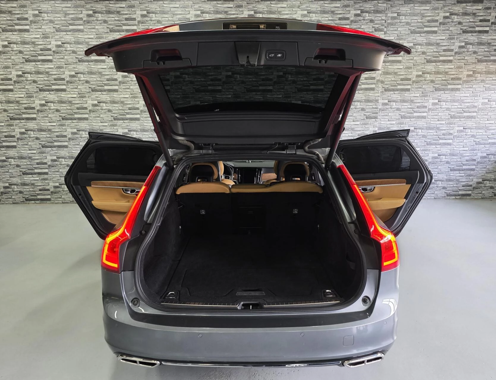 Hoofdafbeelding Volvo V90