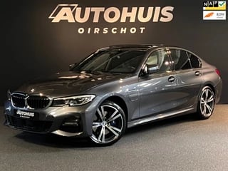 BMW 3-serie 330e High Executive Edition M Pano/ Memory stoelen/ 360camera/ M Sport remmen/ H&K/ Trekhaak/ACC