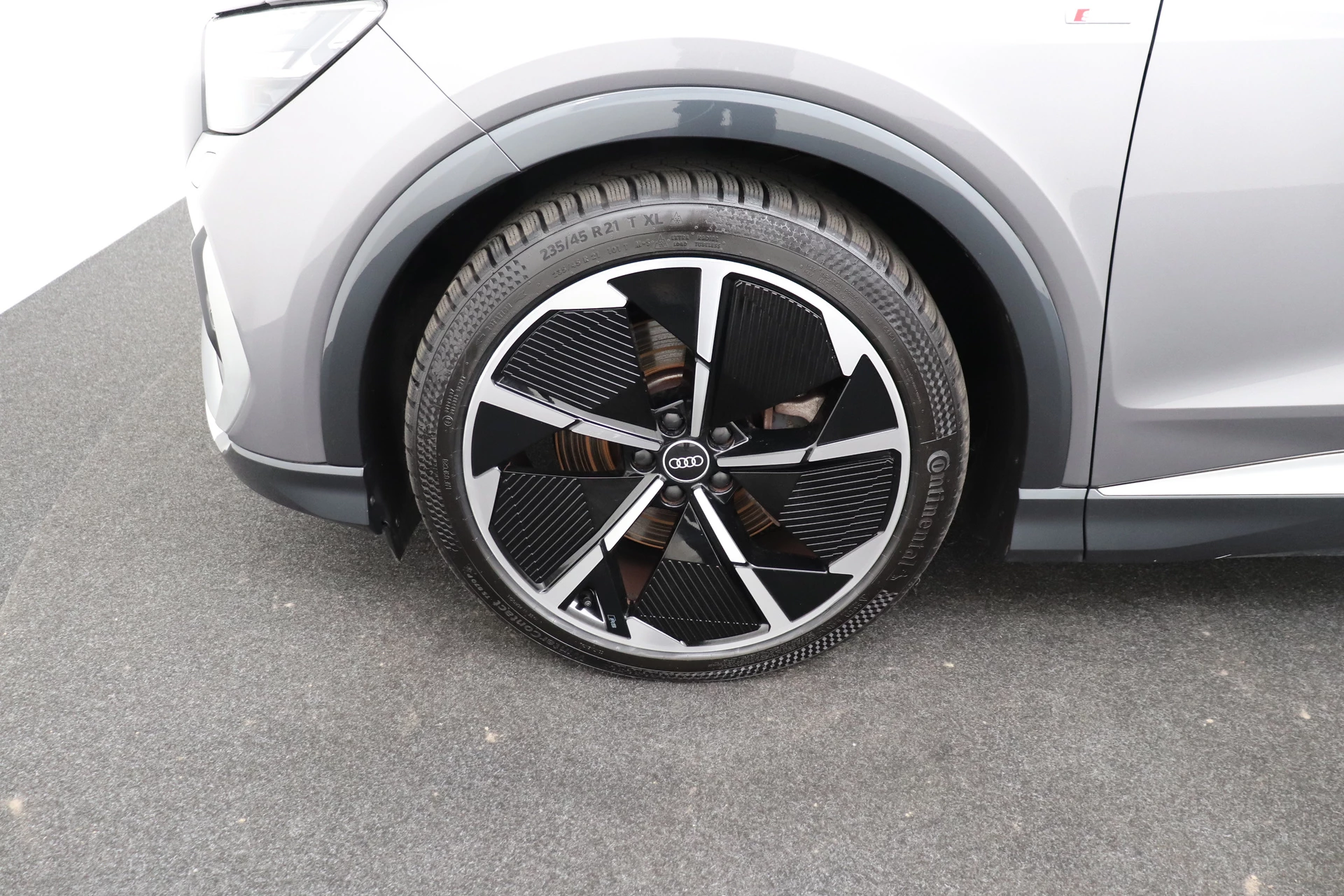 Hoofdafbeelding Audi Q4 e-tron