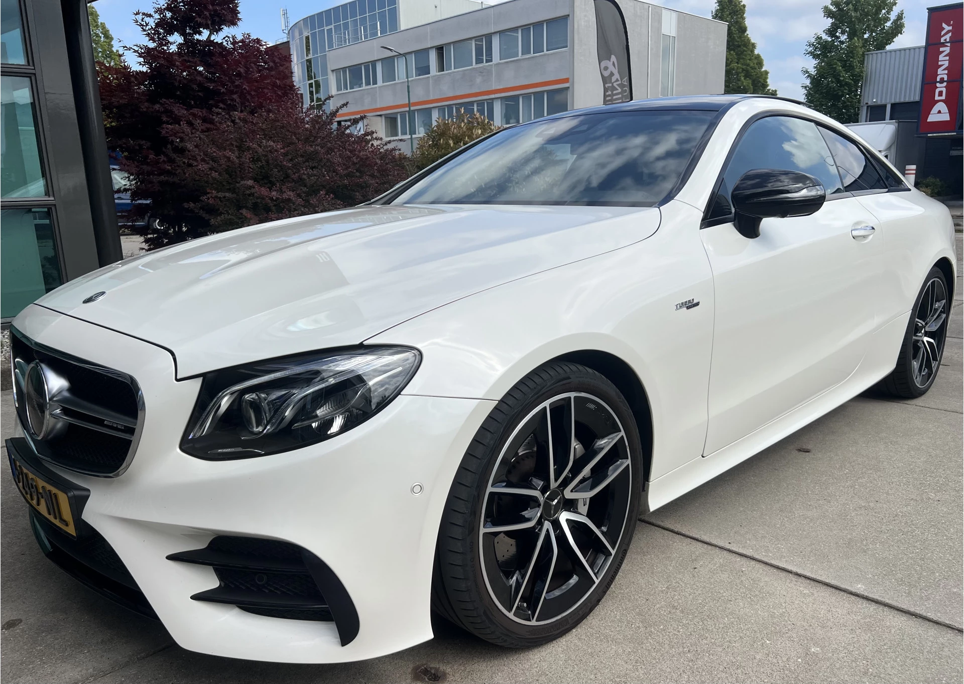 Hoofdafbeelding Mercedes-Benz E-Klasse