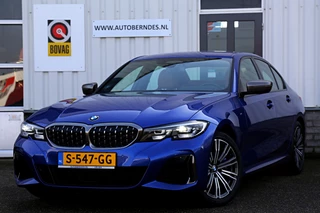 Hoofdafbeelding BMW 3 Serie BMW 3 Serie M340i xDrive 374PK M-Sport Aut.*Perfect BMW Onderh.*BTW-Auto*Co-Pilot Pack/Live Cockpit Prof/Apple Carplay-Android/Head-Up Display/360/Navi/Leder Sport/LED/Dodehoek/Rijstrook/ACC/DAB*